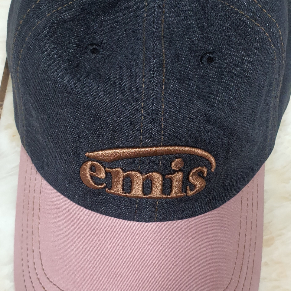 Emis Washed Denim Ball Cap Gray Pink 착용 스타일 - 2