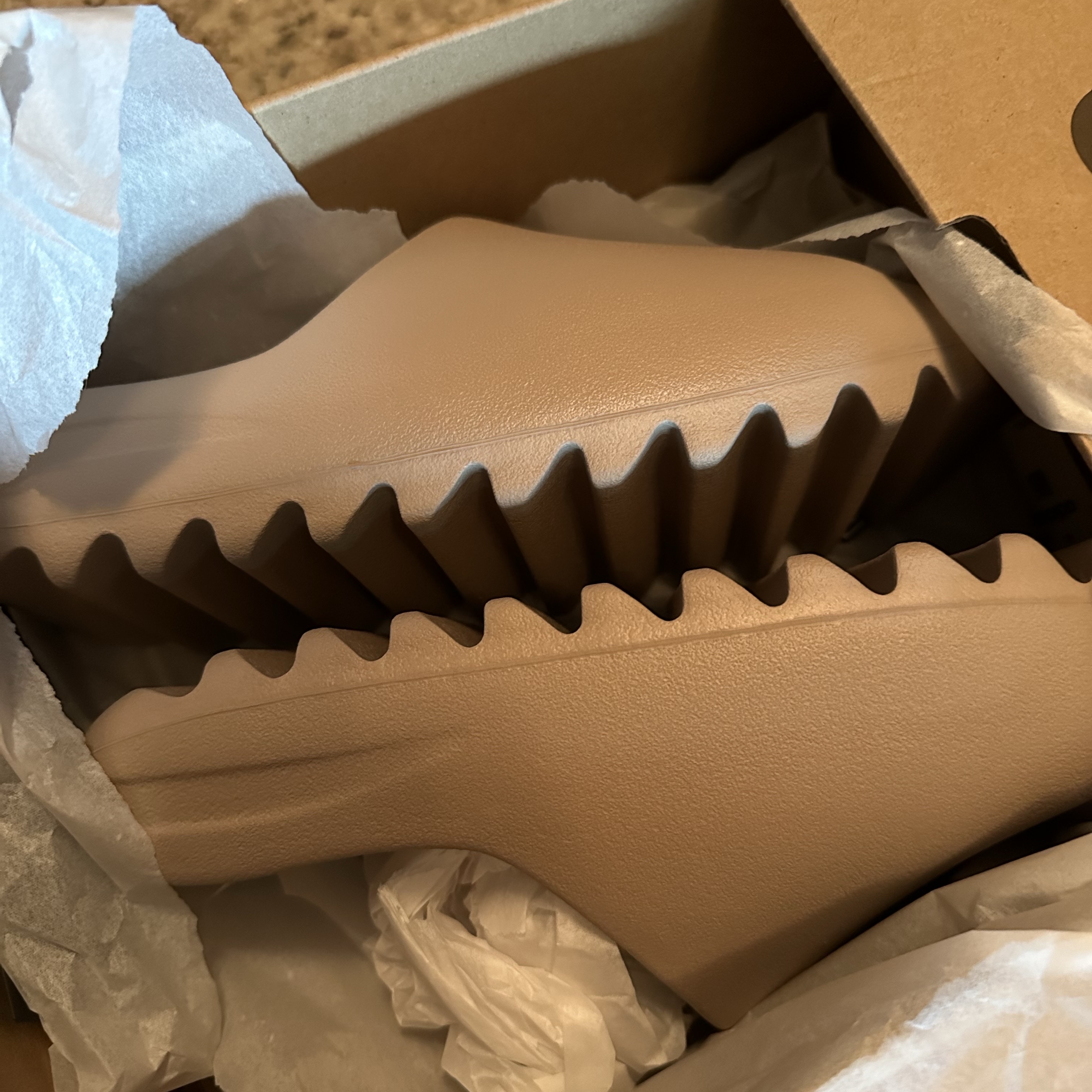Adidas Yeezy Slide Pure - Re-Release Ver. 착용 스타일
