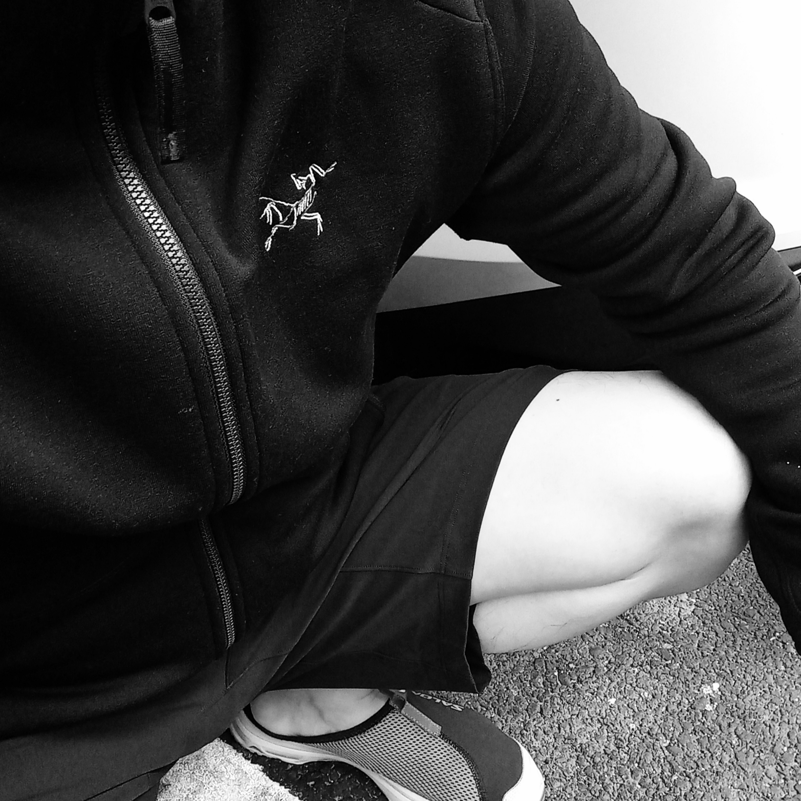Arc'teryx Kyanite AR Hoody Black, Arc'teryx Kyanite Hoody Black 착용 스타일 - 2