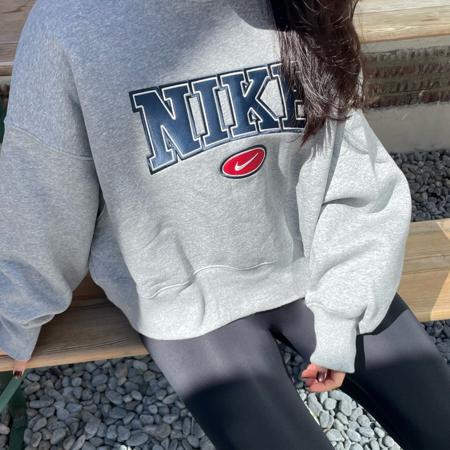 (W) Nike NSW Phoenix Fleece Pullover Hoodie Dark Grey Heather - US/EU 착용 스타일 - 3