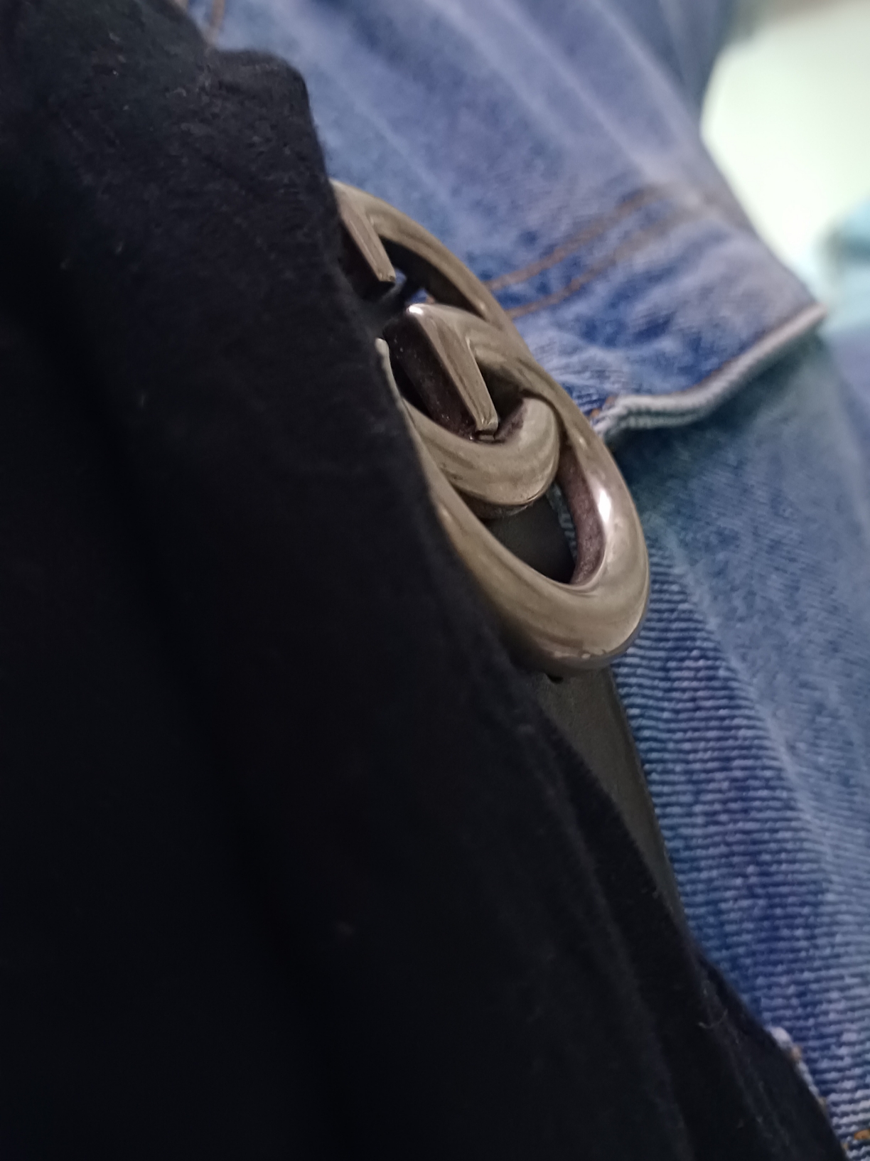 Gucci GG Marmont Leather Belt with Double G Buckle Black 착용 스타일
