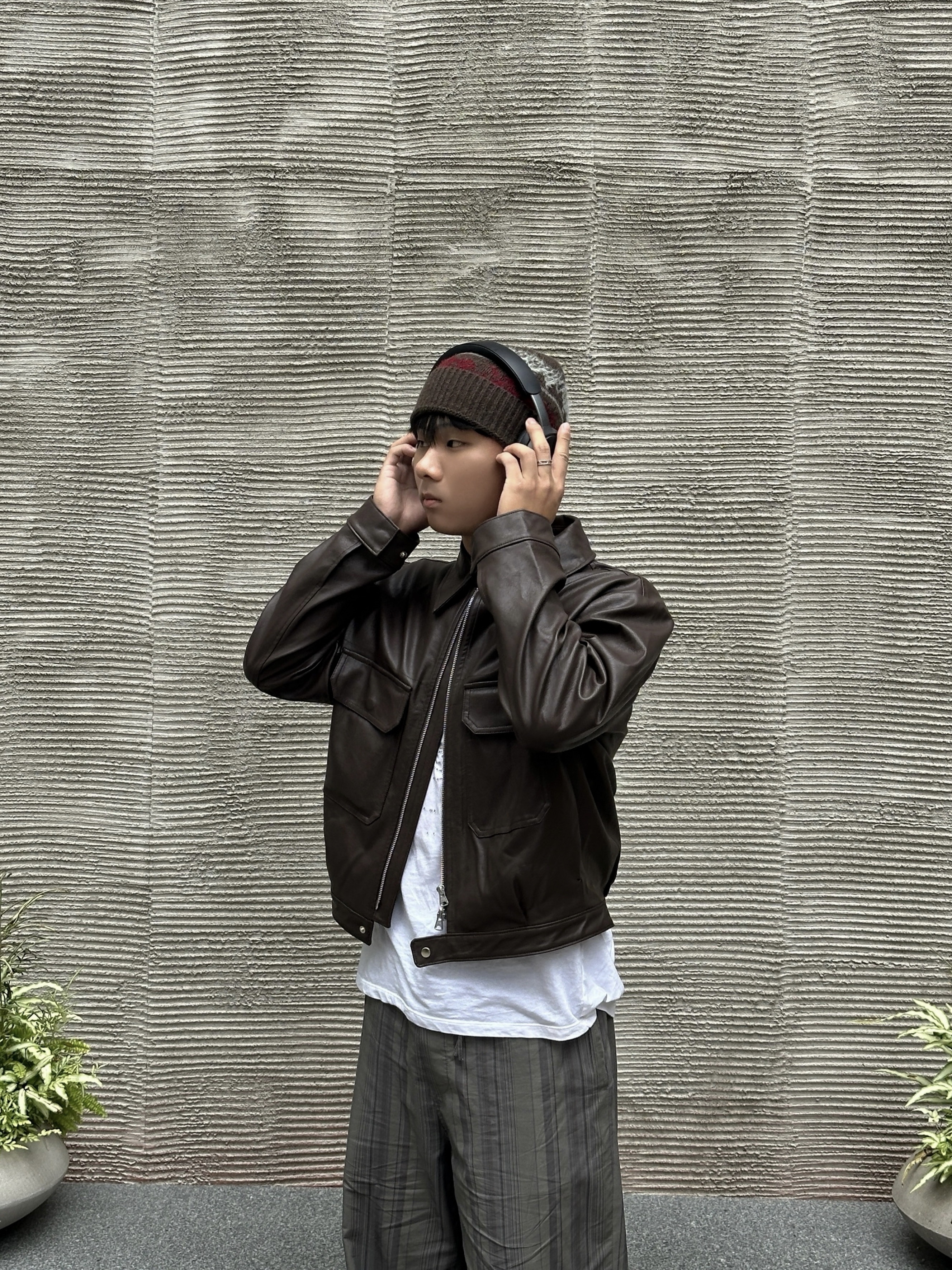 BOSE QC Ultra Black (Korean Ver.) 착용 스타일 - 2