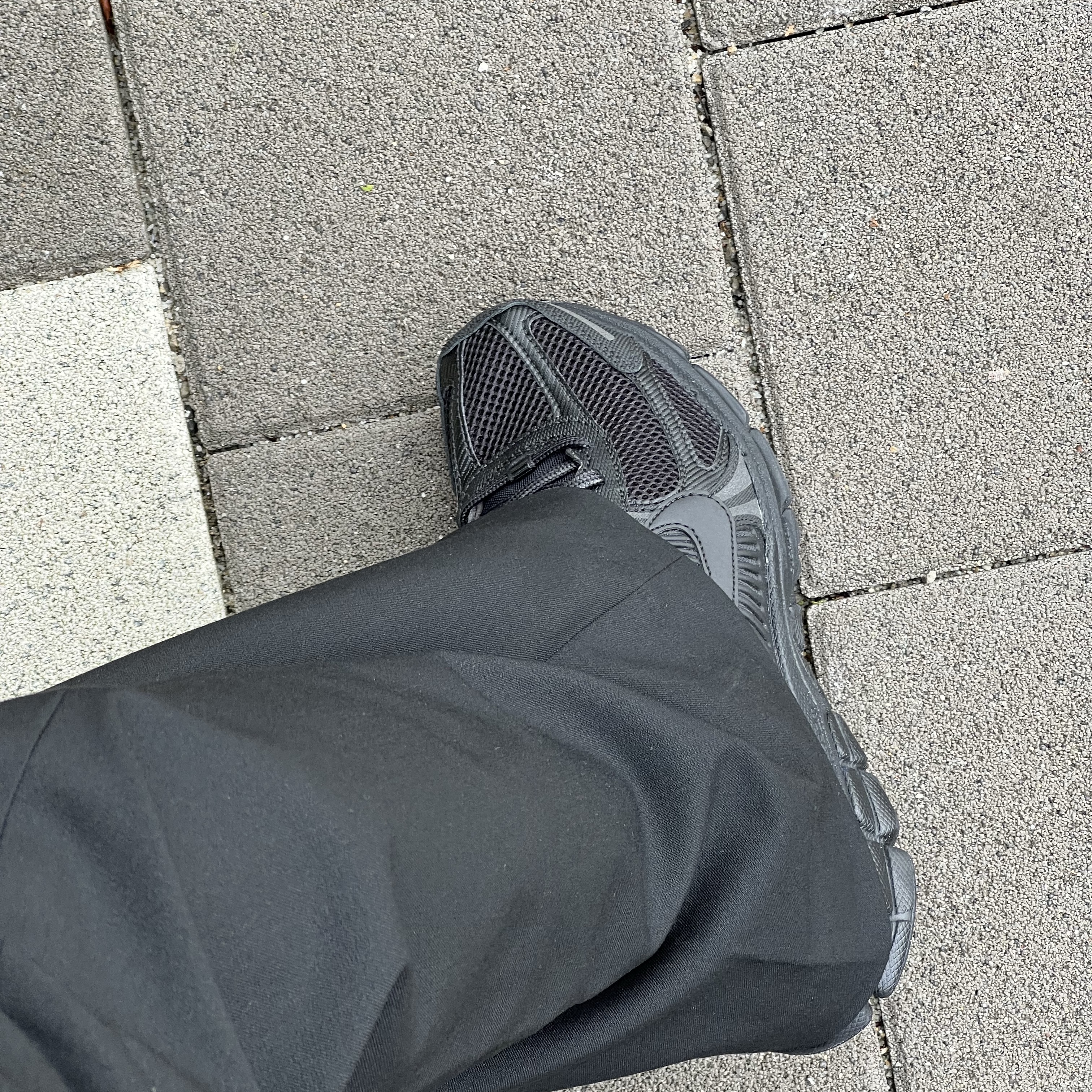Nike Zoom Vomero 5 SP Black 착용 스타일
