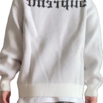 Supreme Snow White Sweater White - 24FW 착용 스타일 - 3