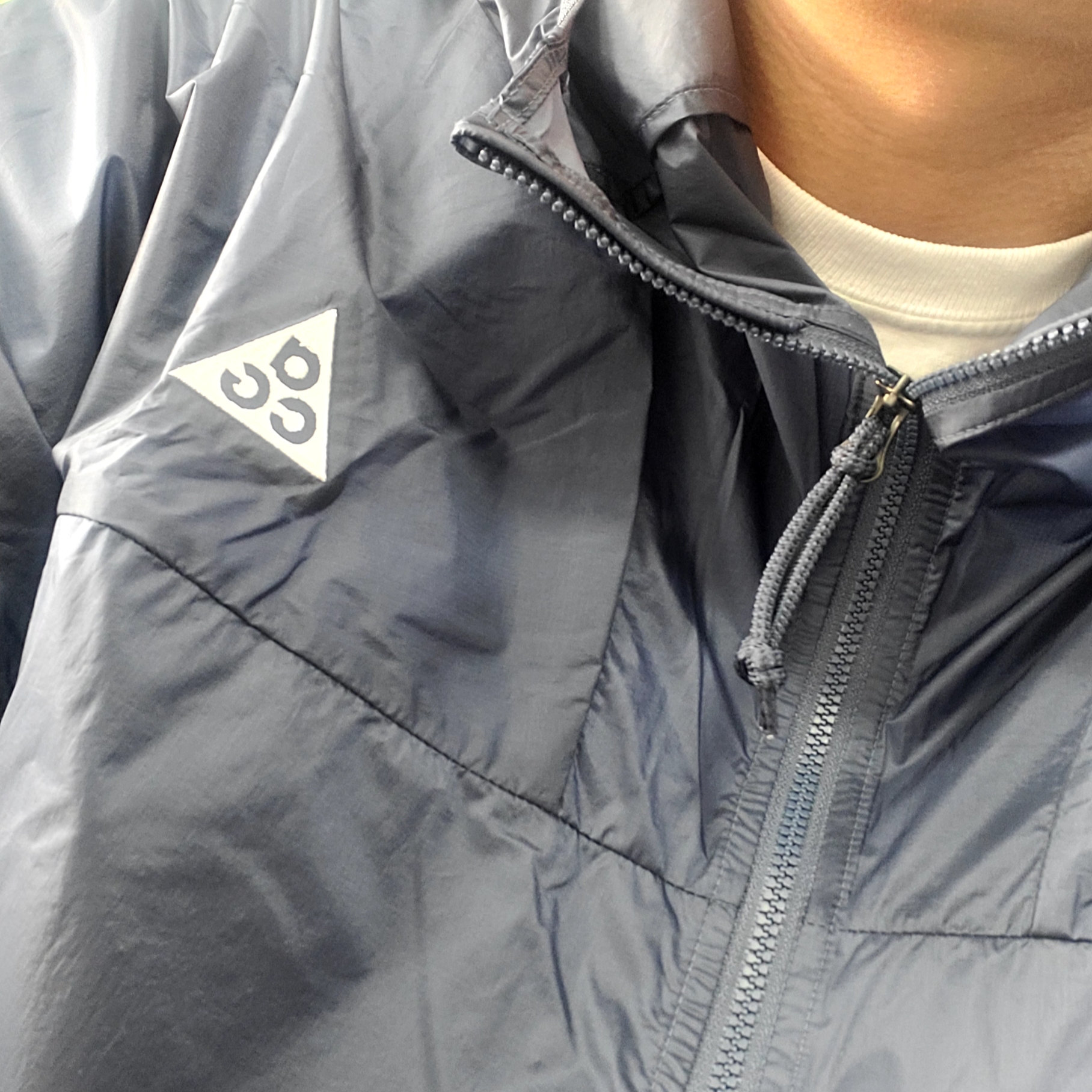Nike ACG Windproof Cinder Cone Jacket Thunder Blue - Asia 착용 스타일