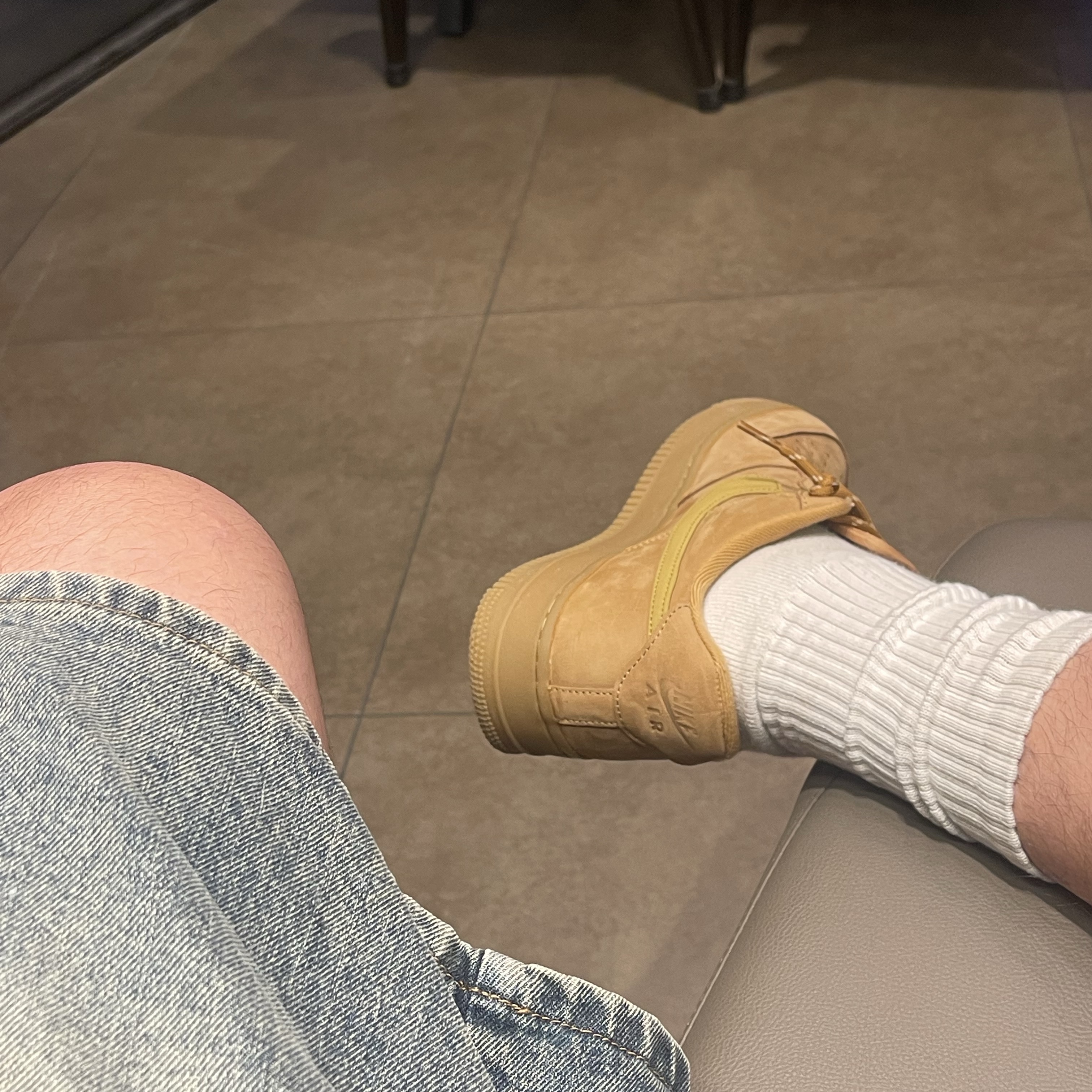 (W) Nike Air Force 1 '07 WB Flax Wheat 착용 스타일