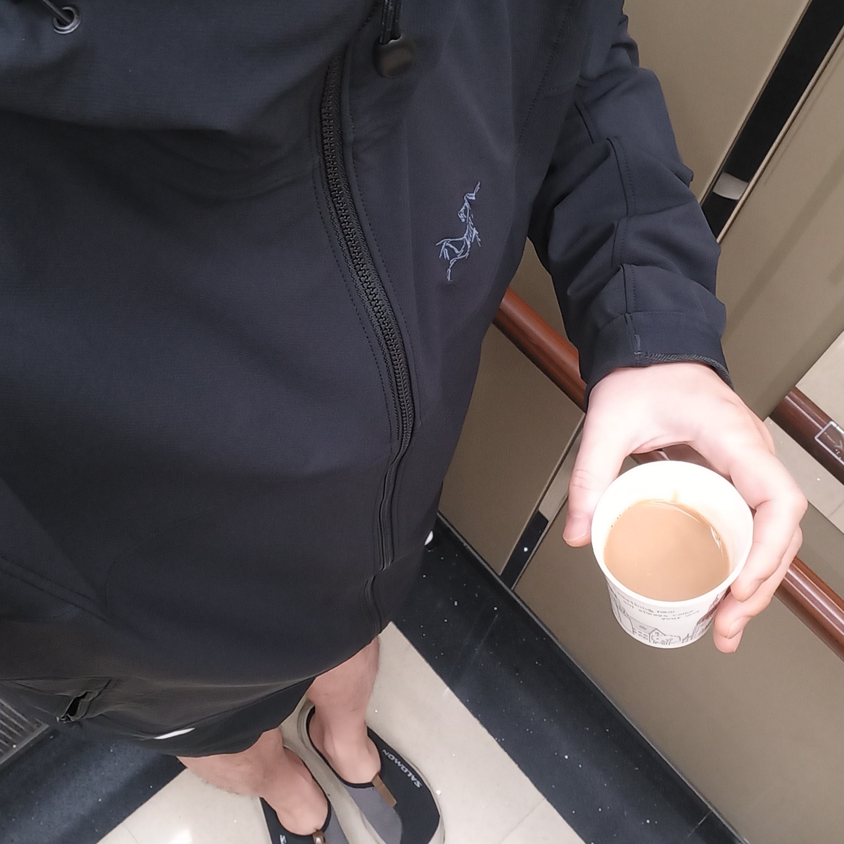 Arc'teryx Gamma Hoody Black, Arc'teryx Gamma Hoody Black 착용 스타일 - 5