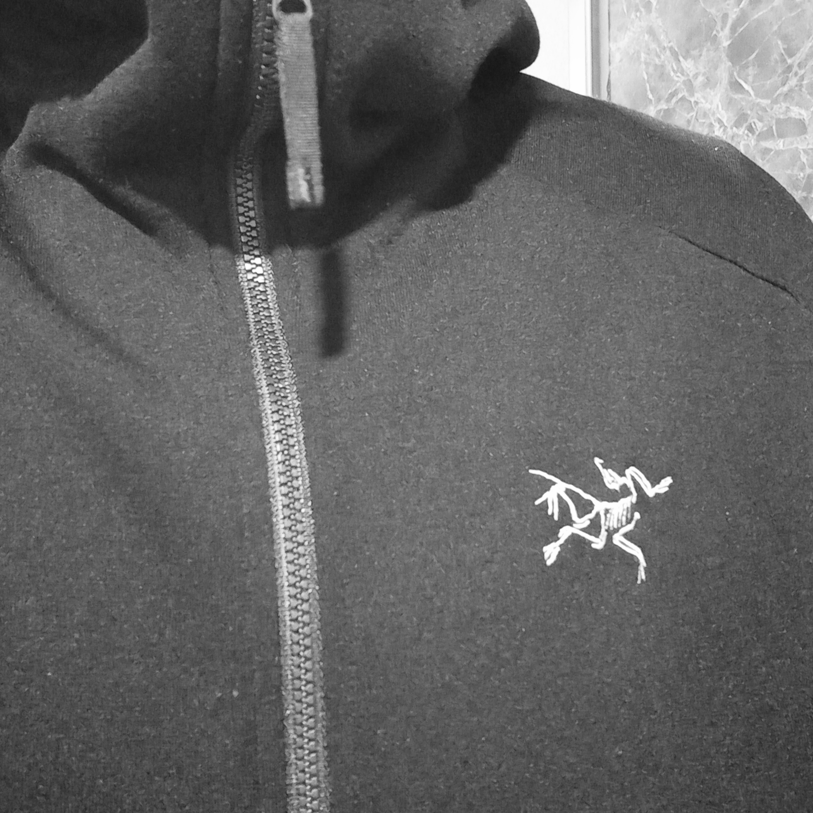 Arc'teryx Kyanite AR Hoody Black, Arc'teryx Kyanite Hoody Black 착용 스타일 - 3