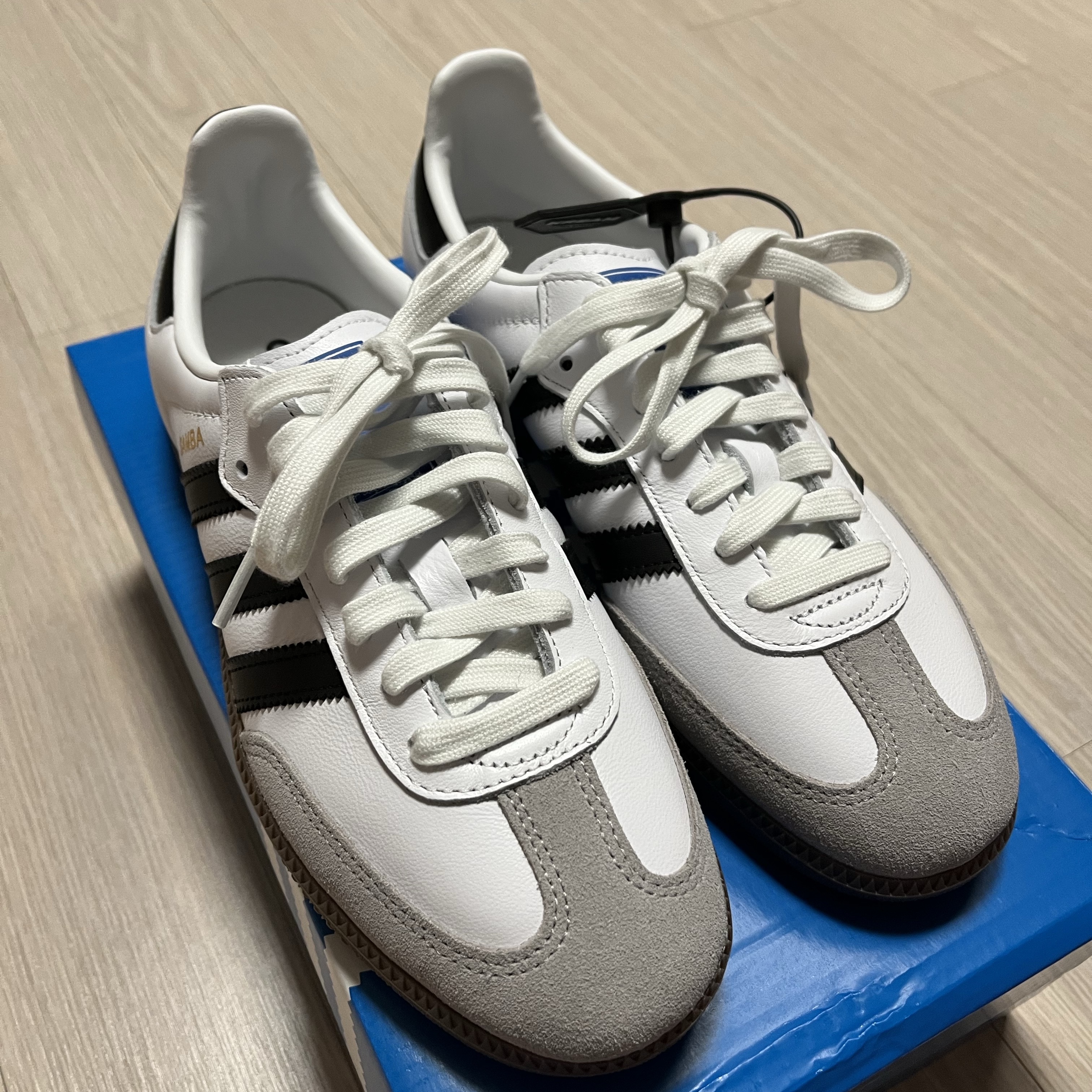 Adidas Samba OG Cloud White 착용 스타일