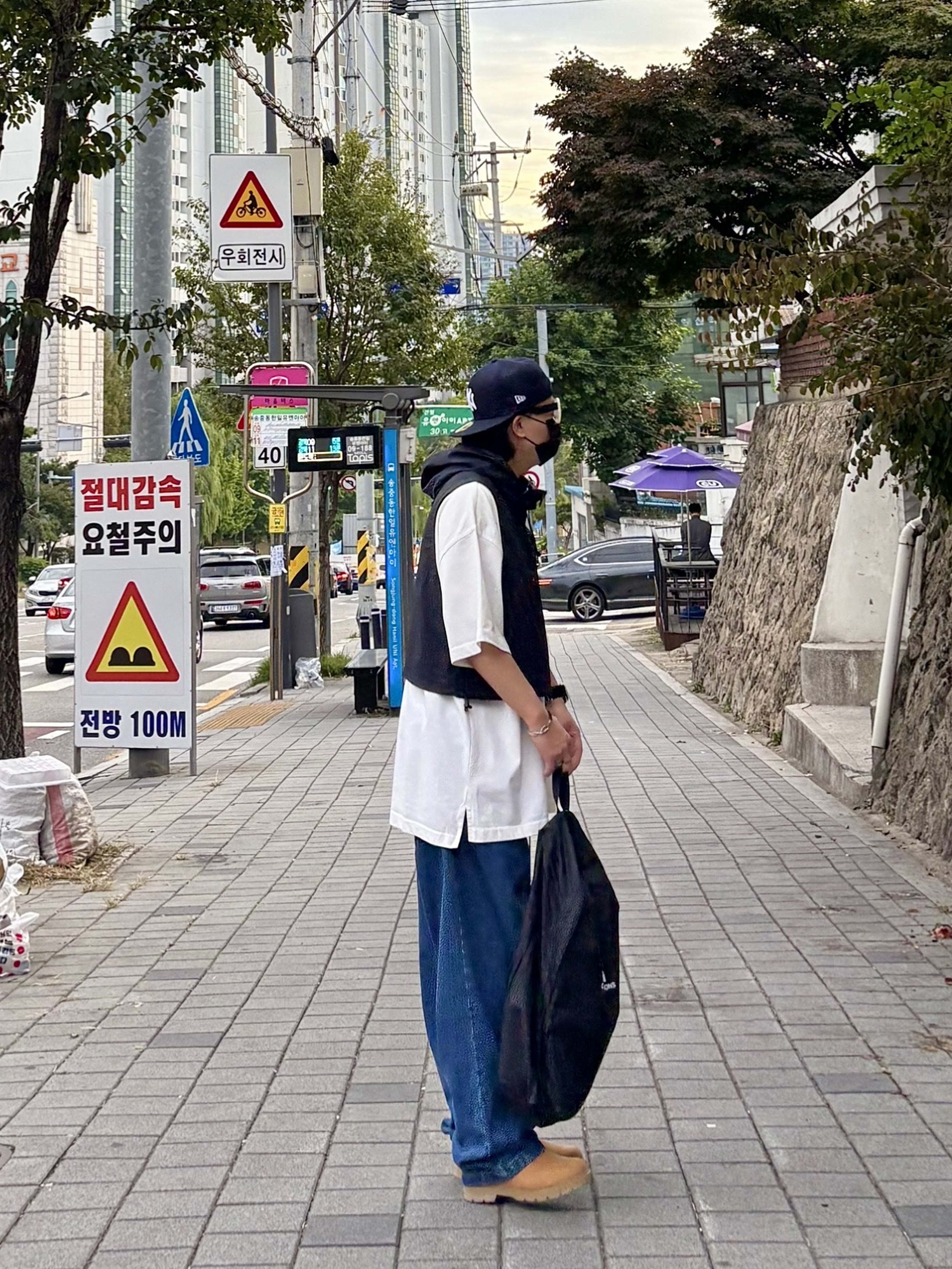 CDG Backpack Black, Timberland Premium 6 inch Waterproof Boot Wheat Nubuck - Wide 착용 스타일 - 2
