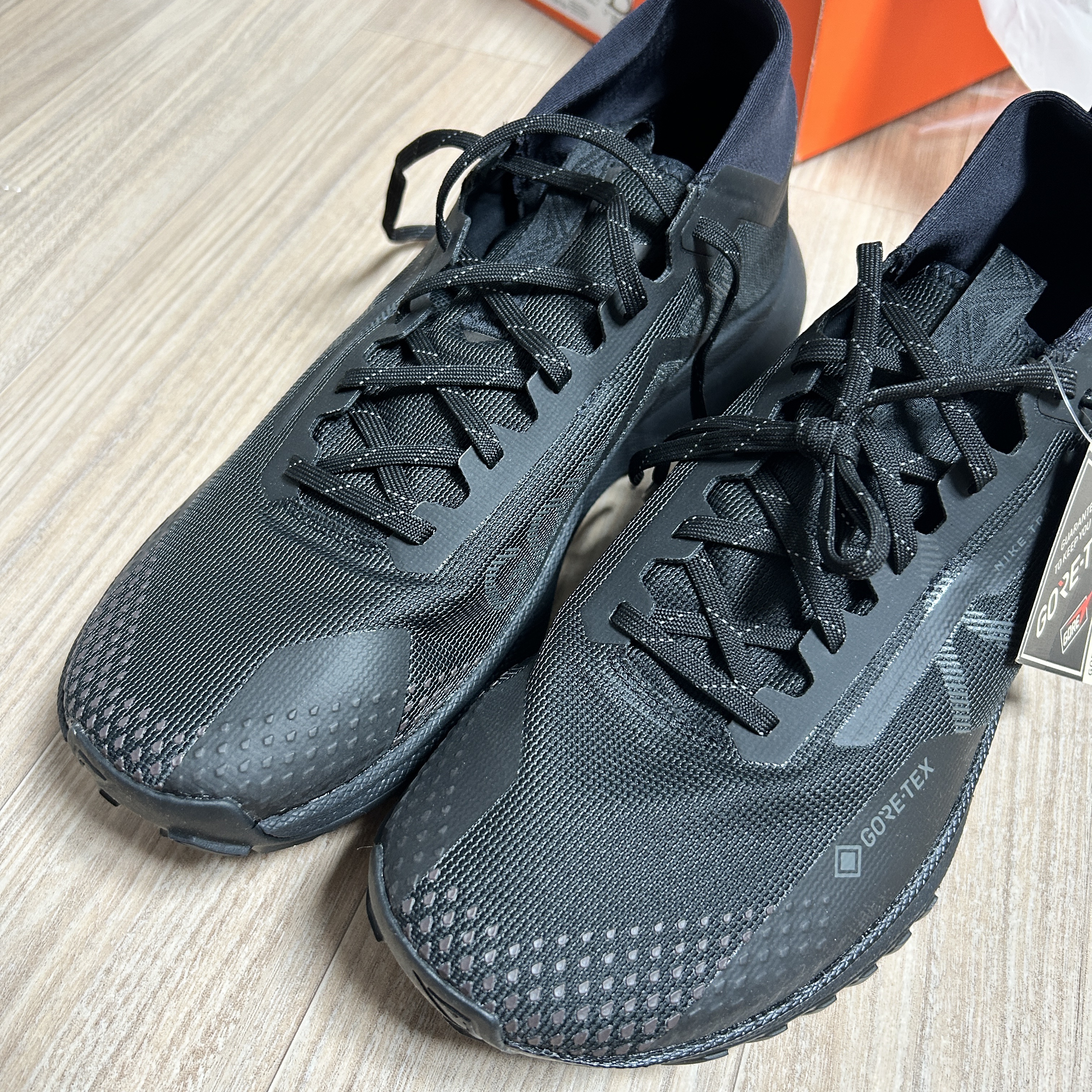 Nike React Pegasus Trail 4 Gore-Tex Black Velvet Brown 착용 스타일 - 5