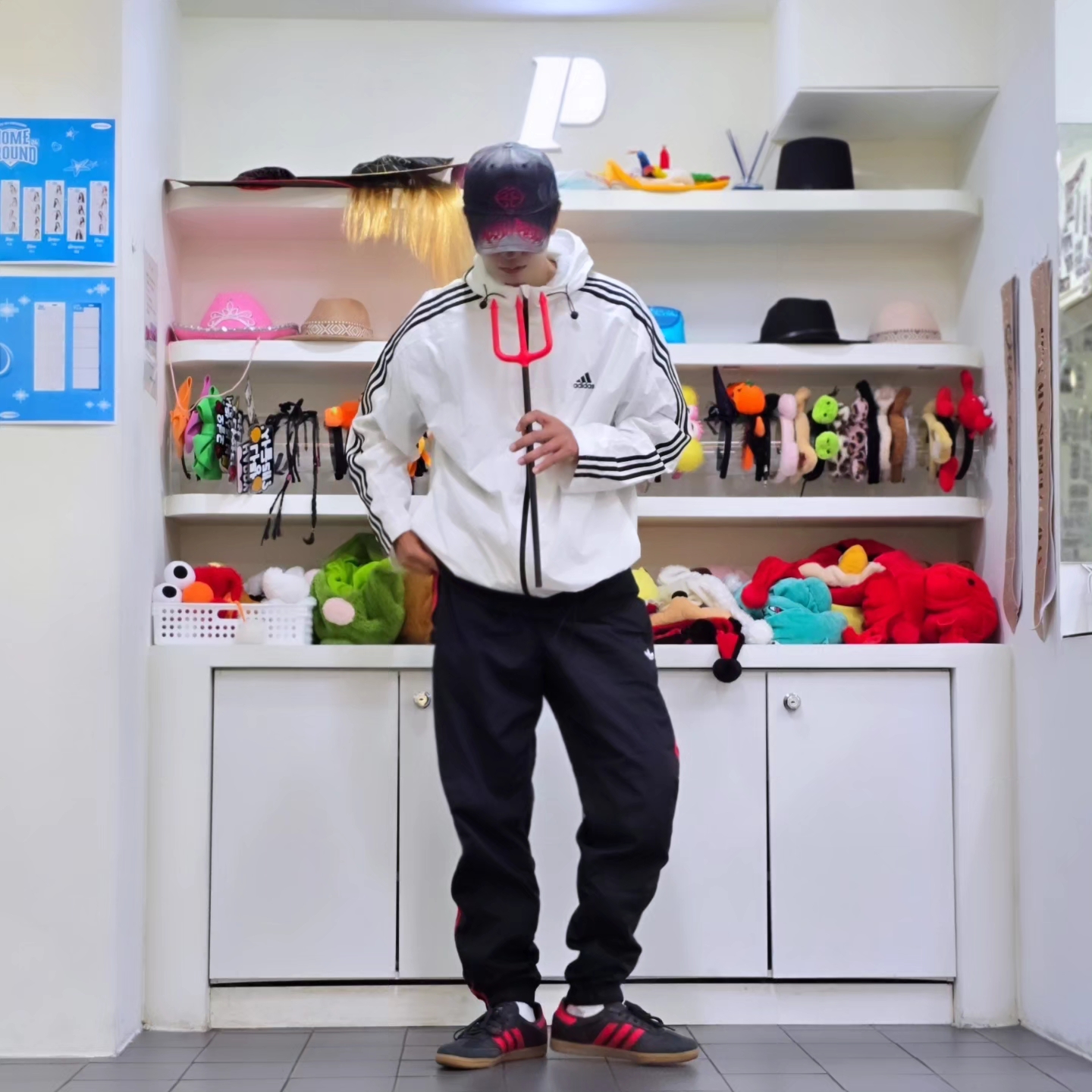 Adidas Essential 3S Woven Windbreaker Jacket White - KR Sizing, Adidas Samba OG Carbon Better Scarlet 착용 스타일 - 1