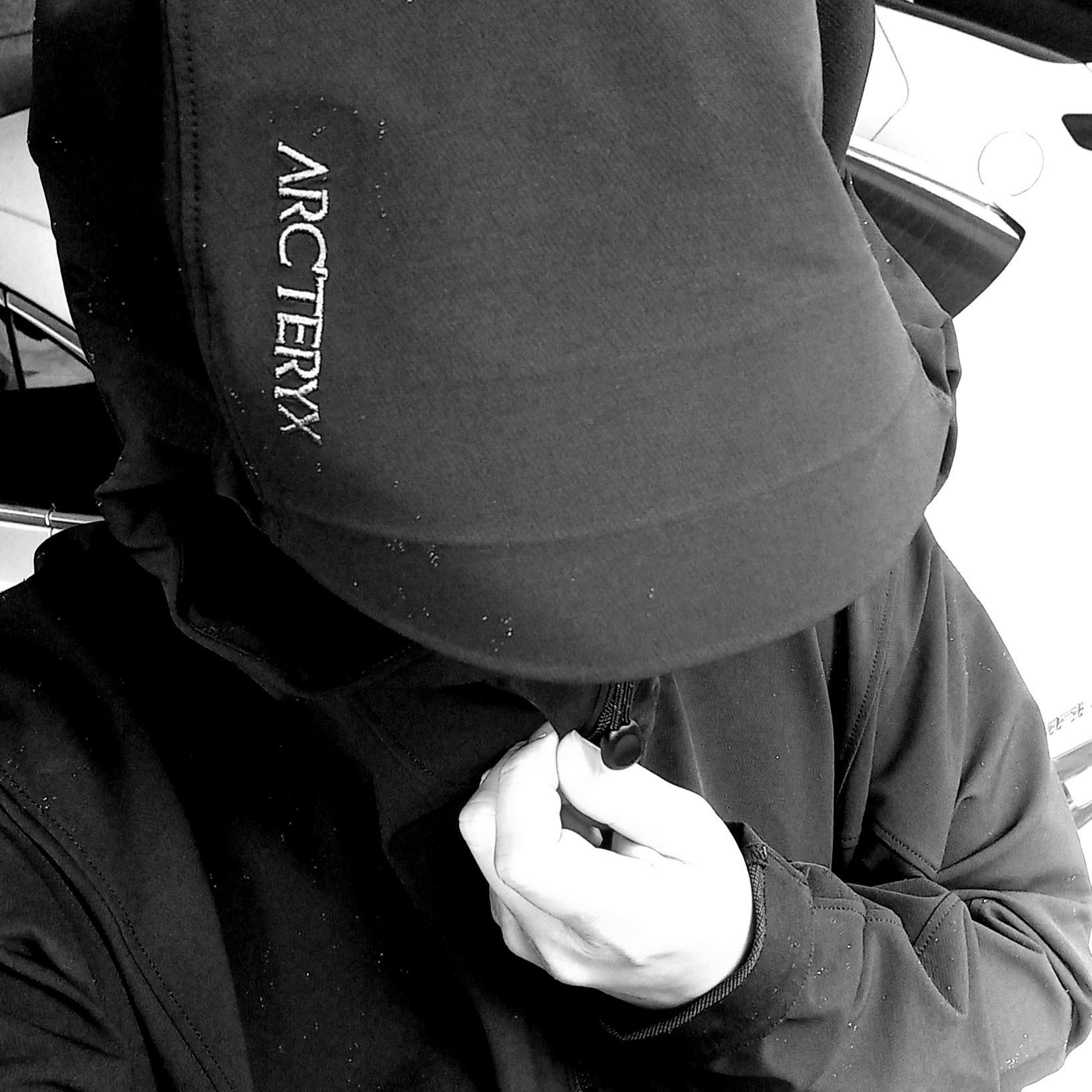 Arc'teryx Gamma Hoody Black, Arc'teryx Gamma Hoody Black 착용 스타일 - 2