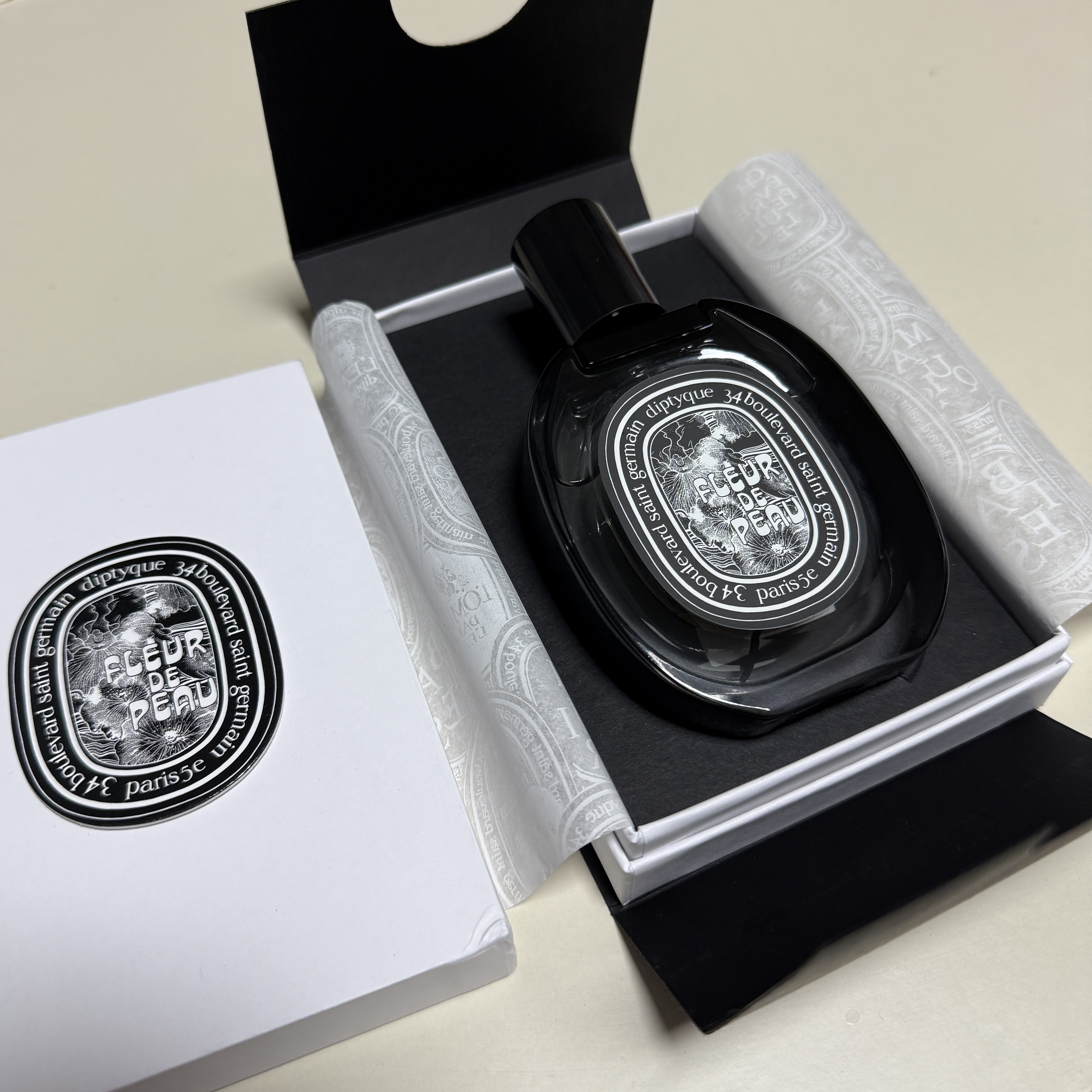 Diptyque Fleur De Peau Eau De Parfum 75ml 착용 스타일