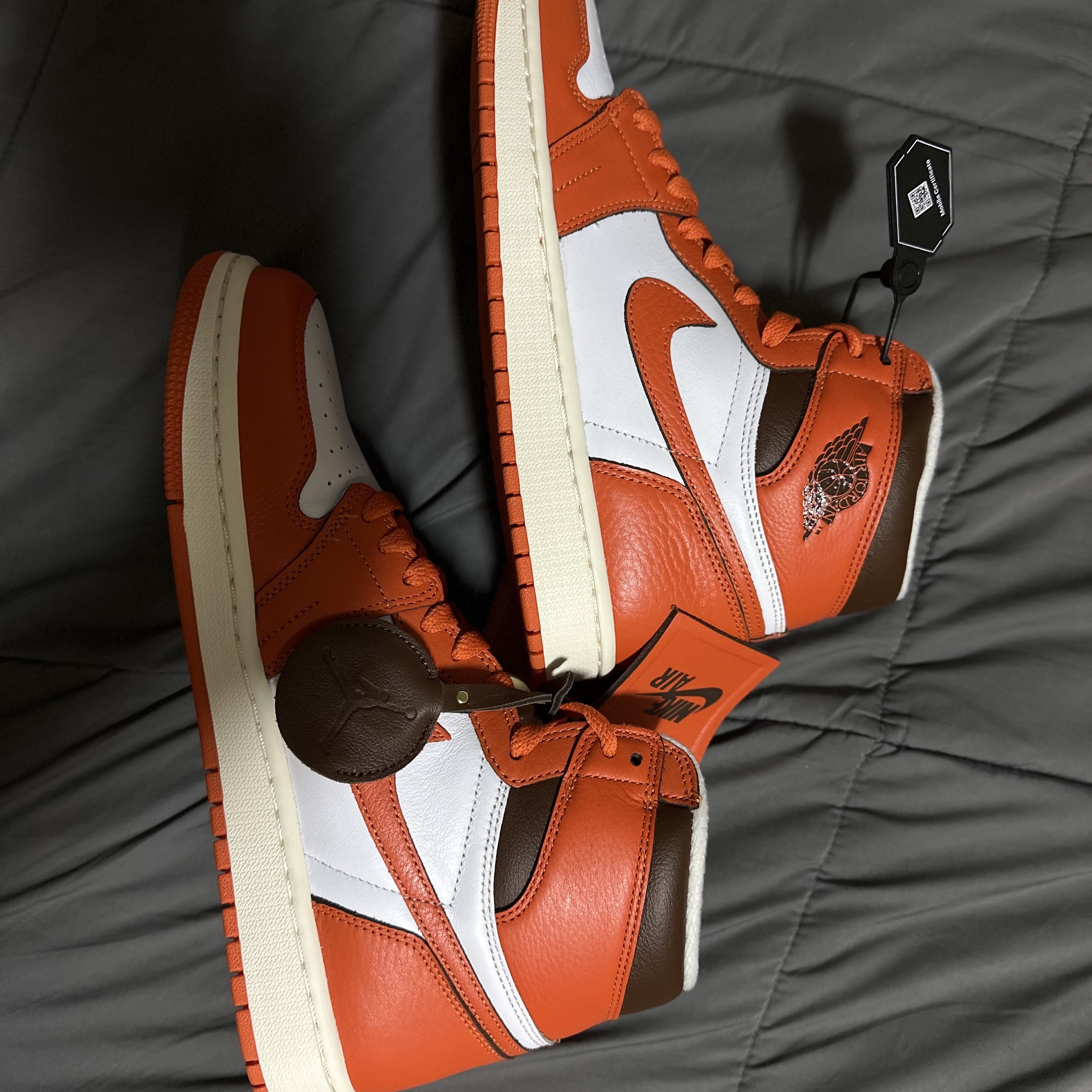 (W) Jordan 1 Retro High OG Starfish 착용 스타일