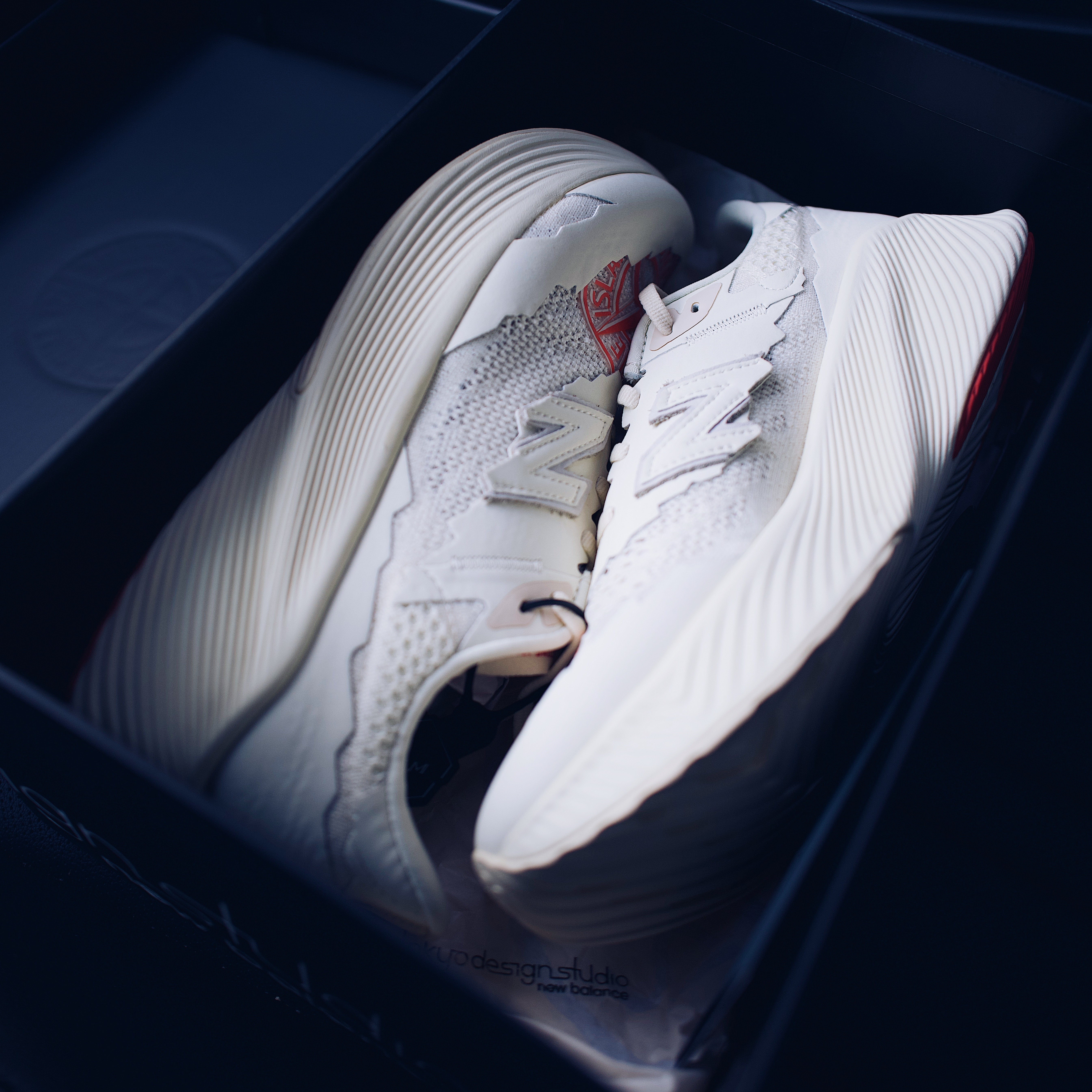 New Balance x Stone Island x Tokyo Design Studio FuelCell RC Elite v2 착용 스타일