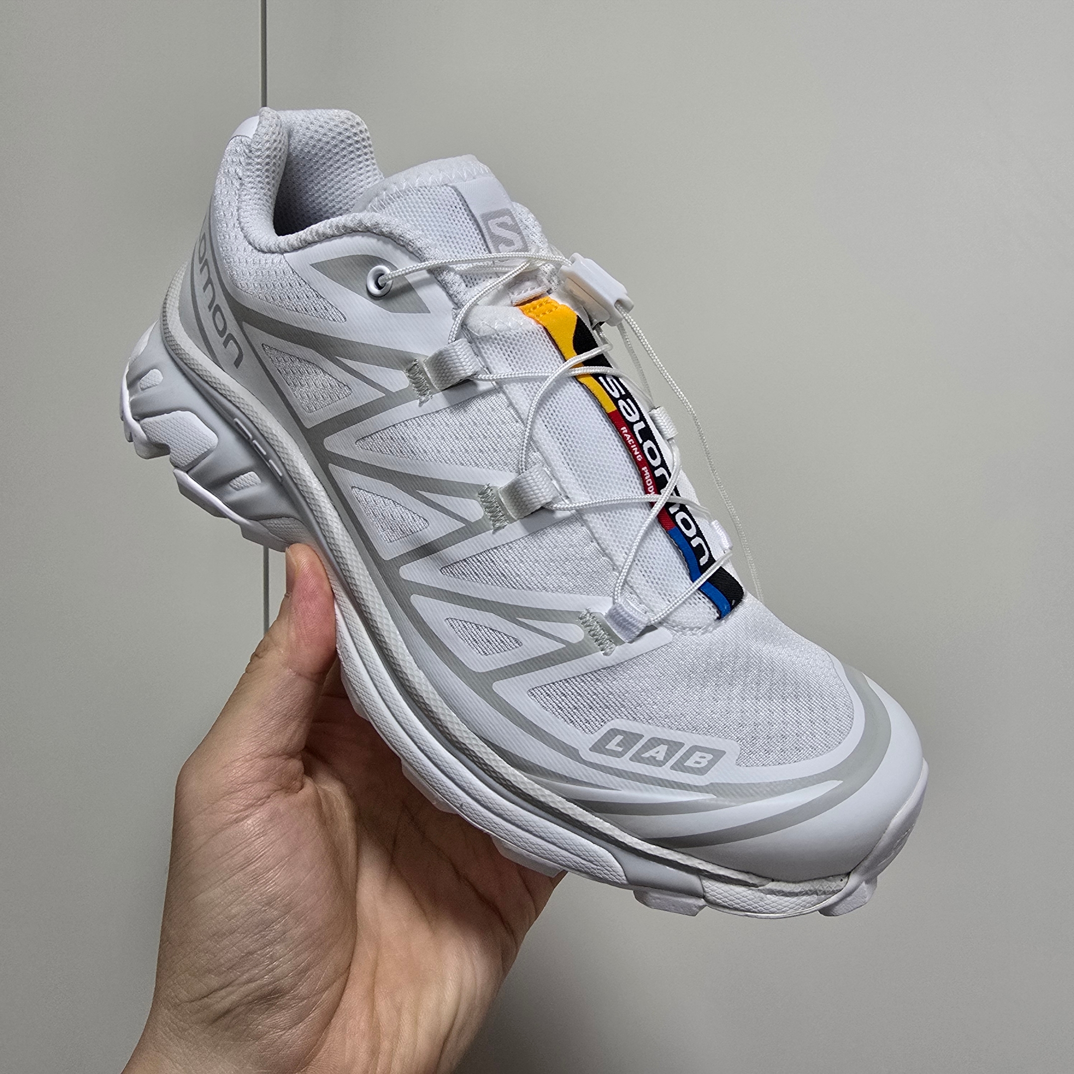 Salomon XT-6 ADV White 착용 스타일