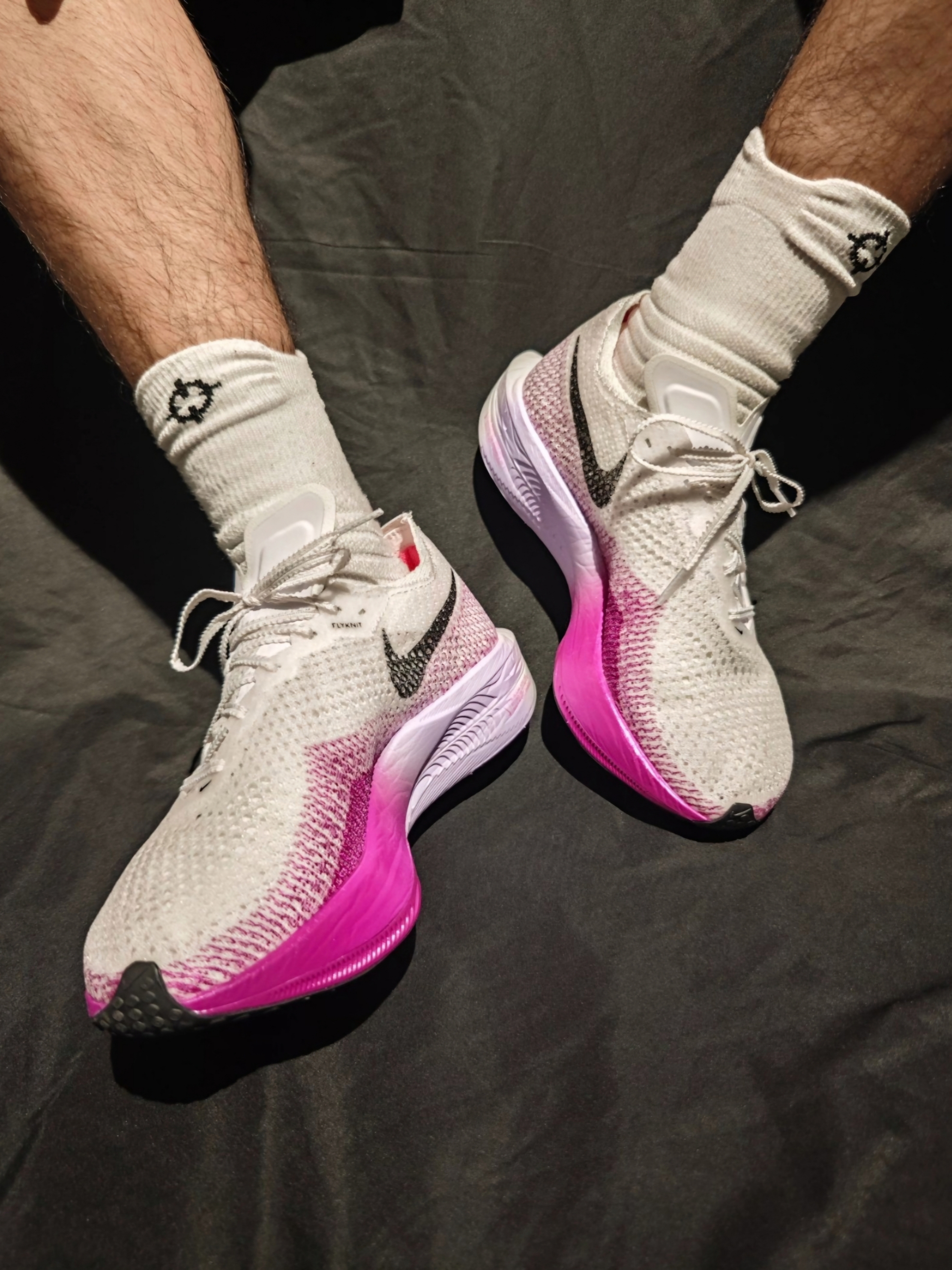 Nike ZoomX Vaporfly Next% 3 White Vivid Purple 착용 스타일
