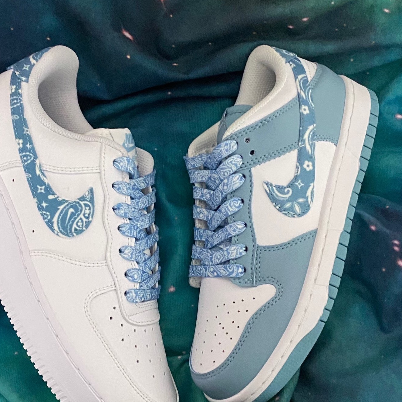 (W) Nike Dunk Low Essential Blue Paisley 착용 스타일 - 3