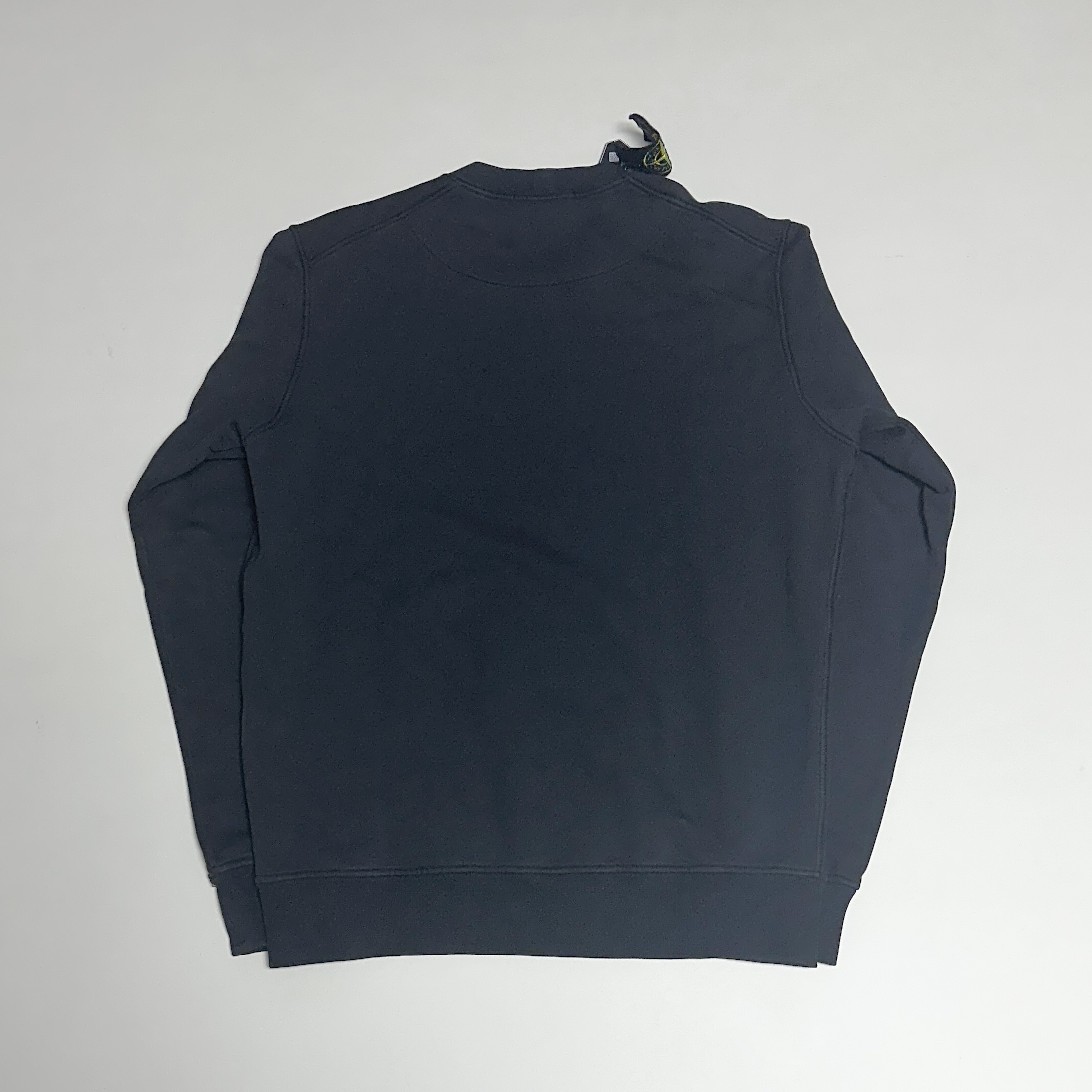 Stone Island 63051 Crewneck Sweatshirt Black - 22SS 착용 스타일 - 2