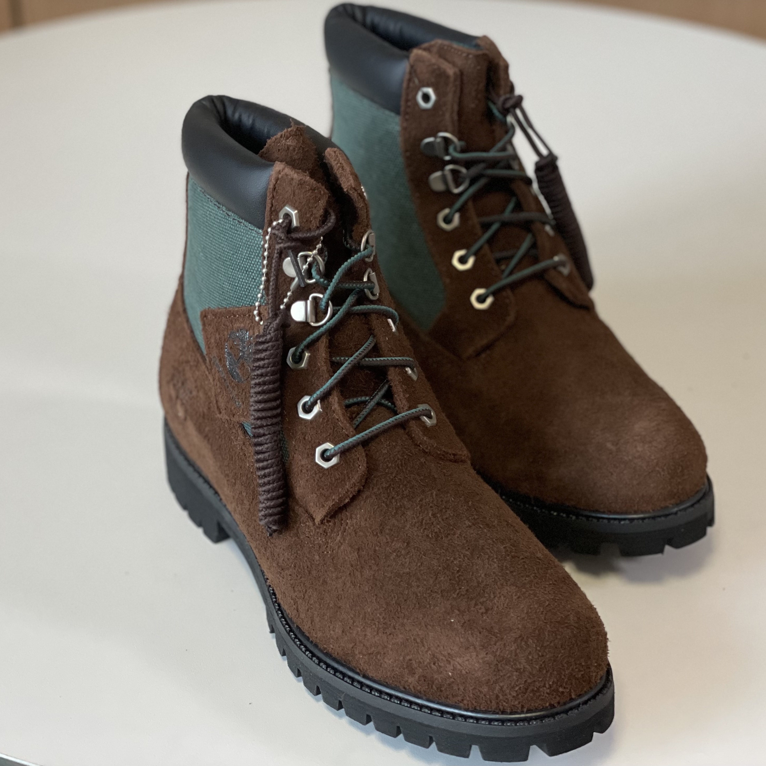 Timberland x Thisisneverthat 6 inch Boot Brown - Wide 착용 스타일 - 3