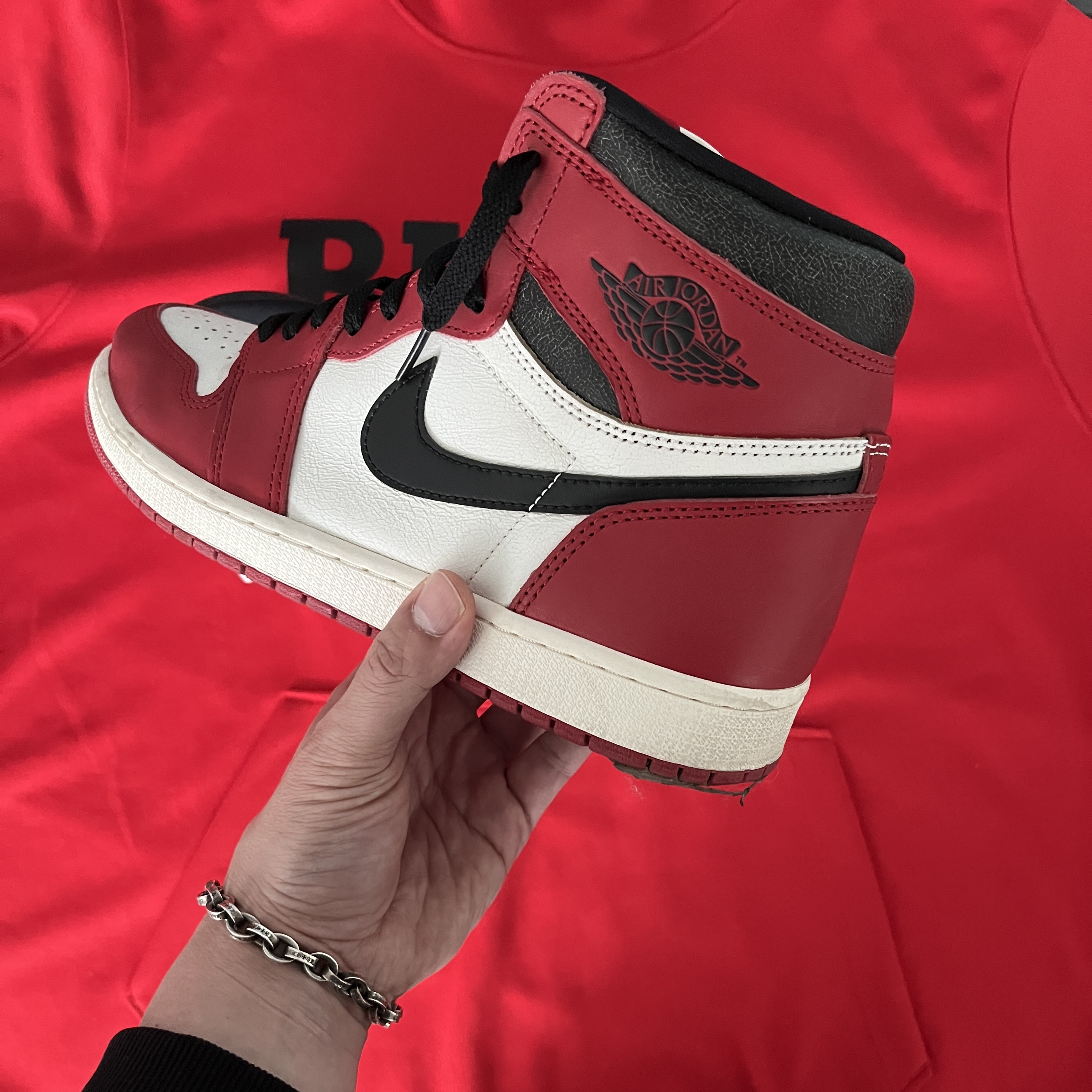 Jordan 1 Retro High OG Chicago 2022 착용 스타일 - 3