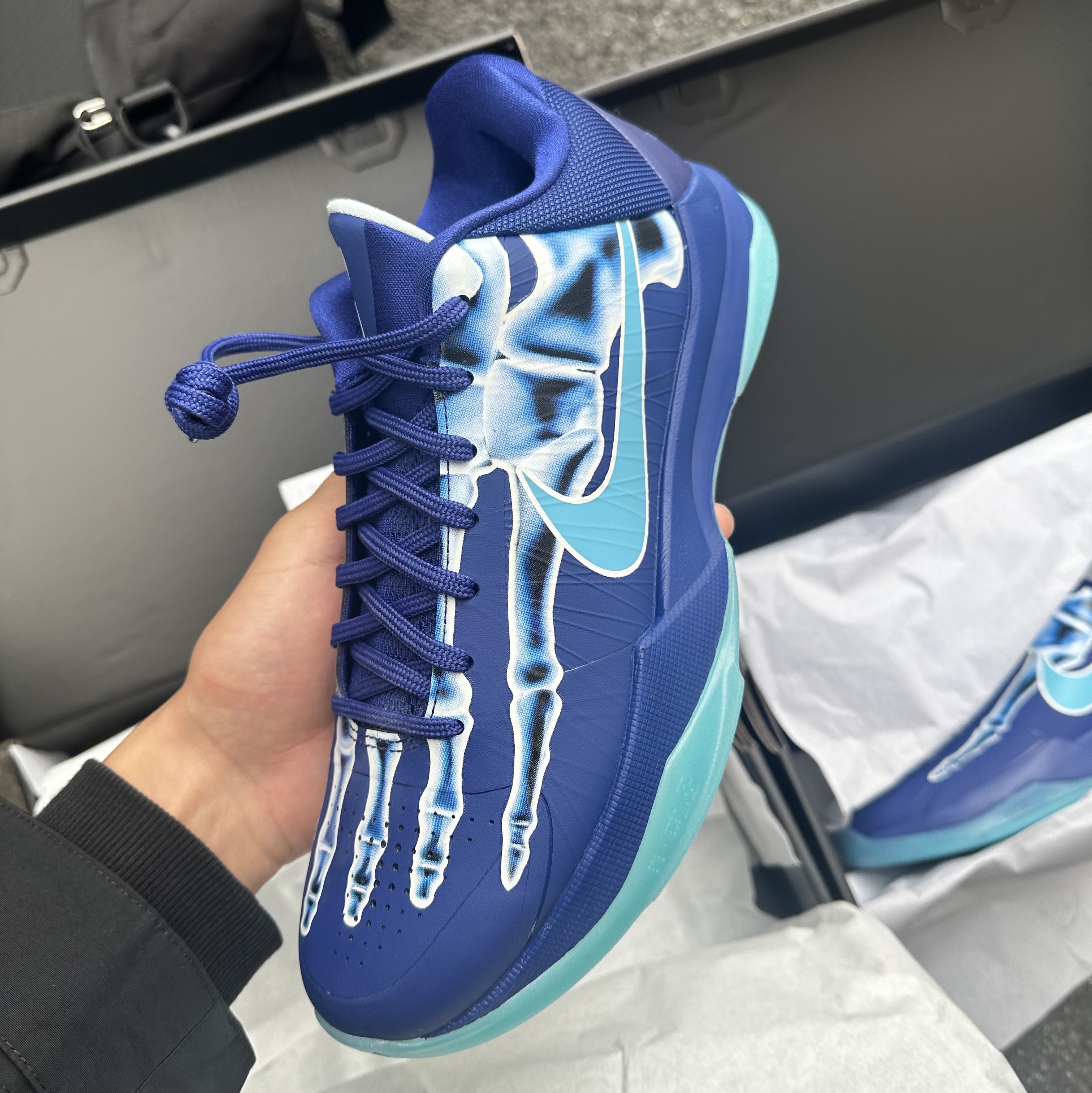Nike Kobe 5 Protro Deep Royal Blue 착용 스타일