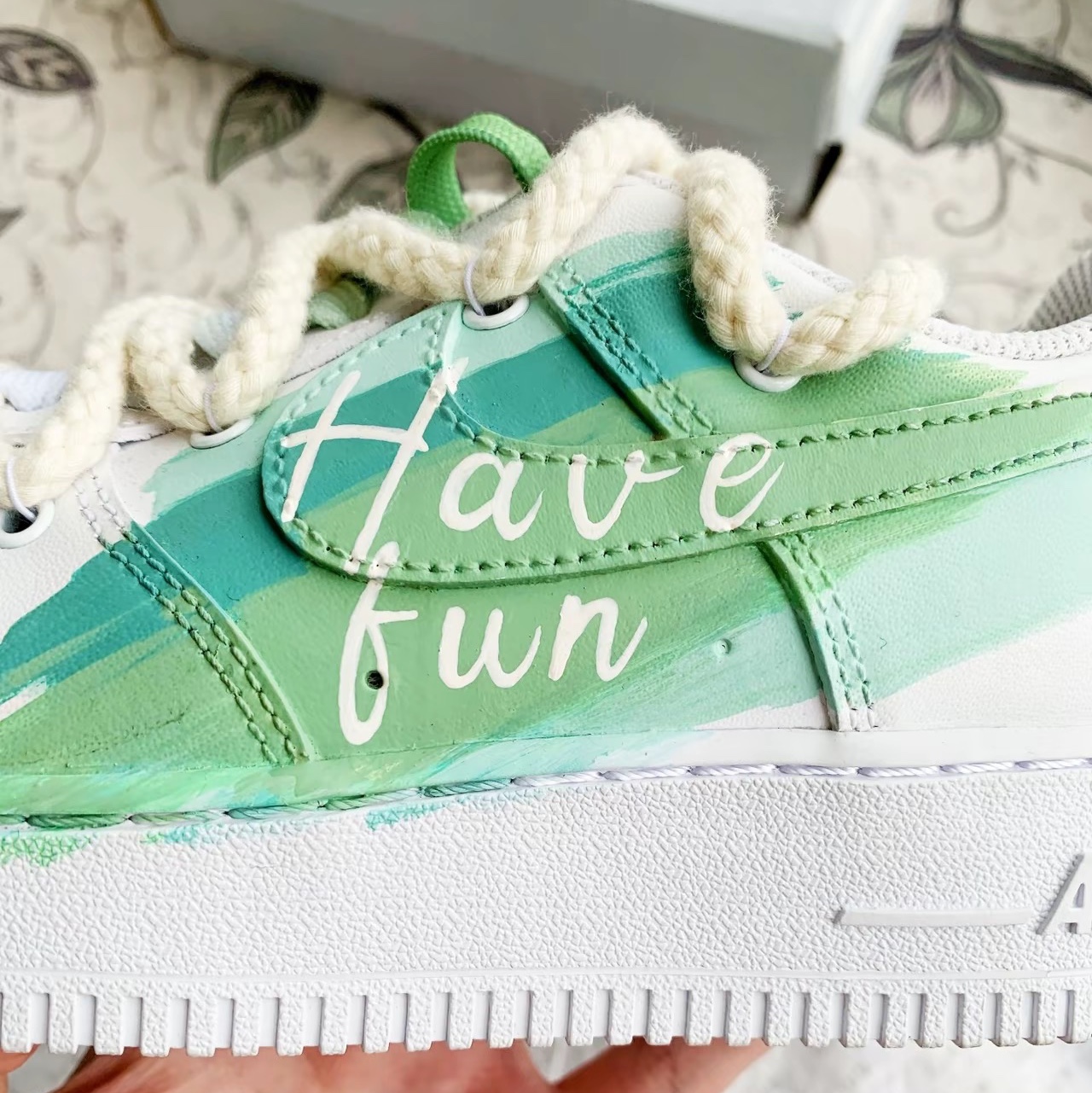 Nike Air Force 1 '07 Low White 착용 스타일 - 3