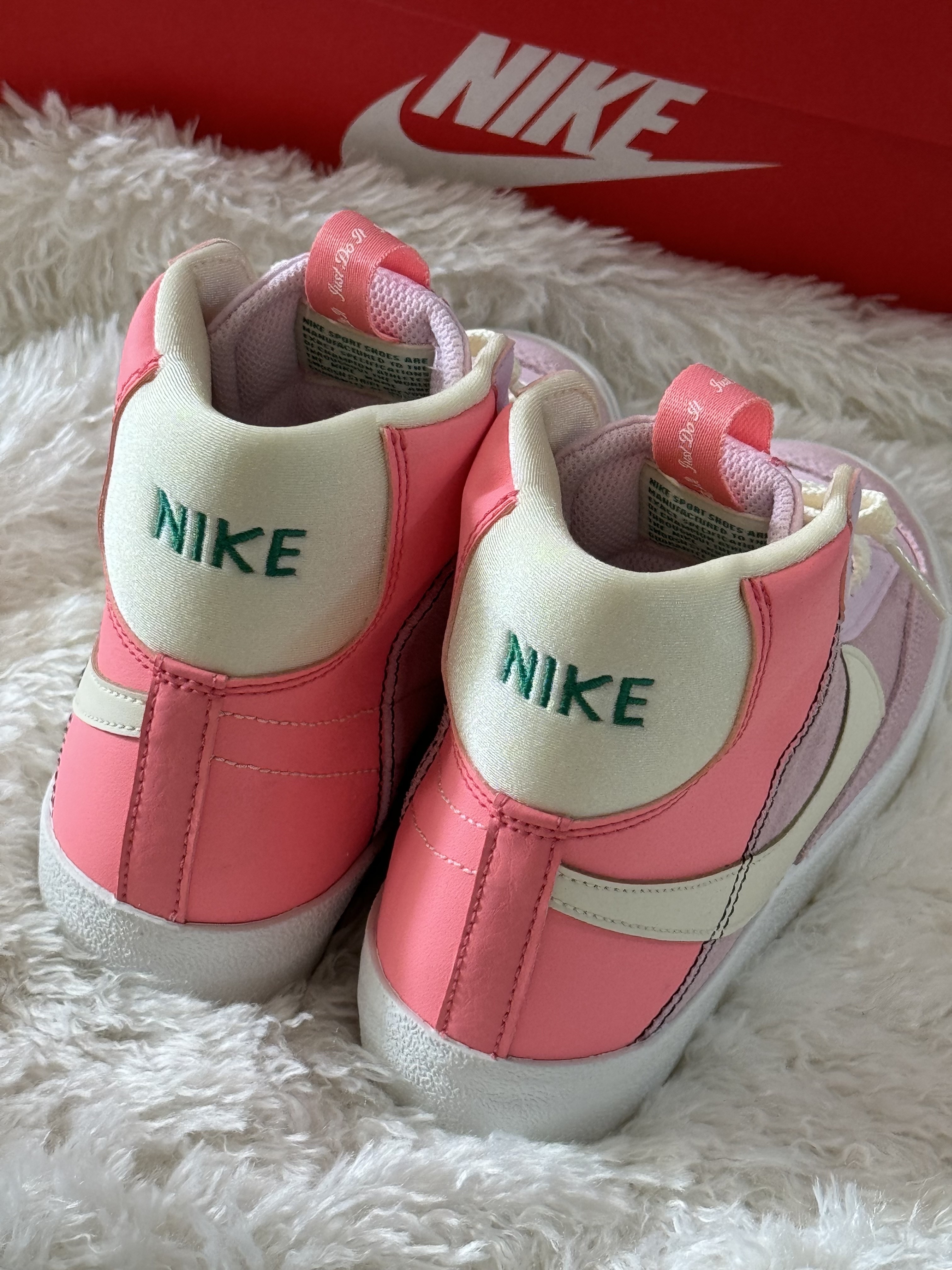 (GS) Nike Blazer Mid '77 SE D Pink Foam Coconut Milk 착용 스타일 - 6