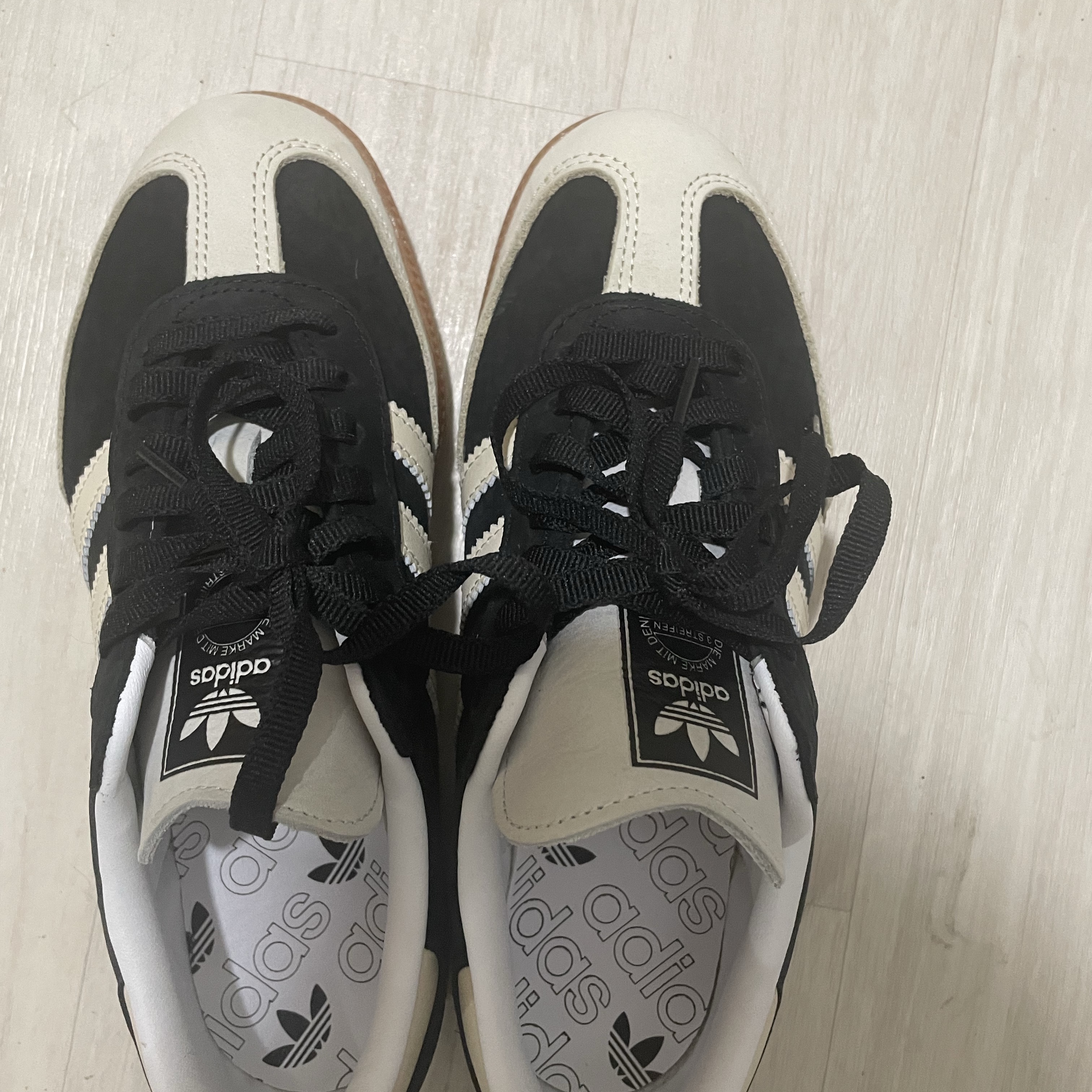 (W) Adidas Samba OG Core Black Wonder White 착용 스타일