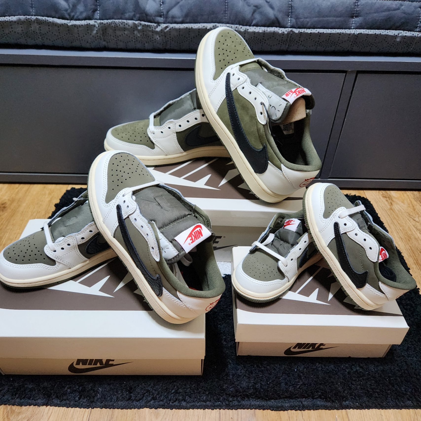 Jordan 1 x Travis Scott Retro Low OG SP Reverse Olive, (PS) Jordan 1 x Travis Scott Retro Low OG SP Reverse Olive 착용 스타일 - 2