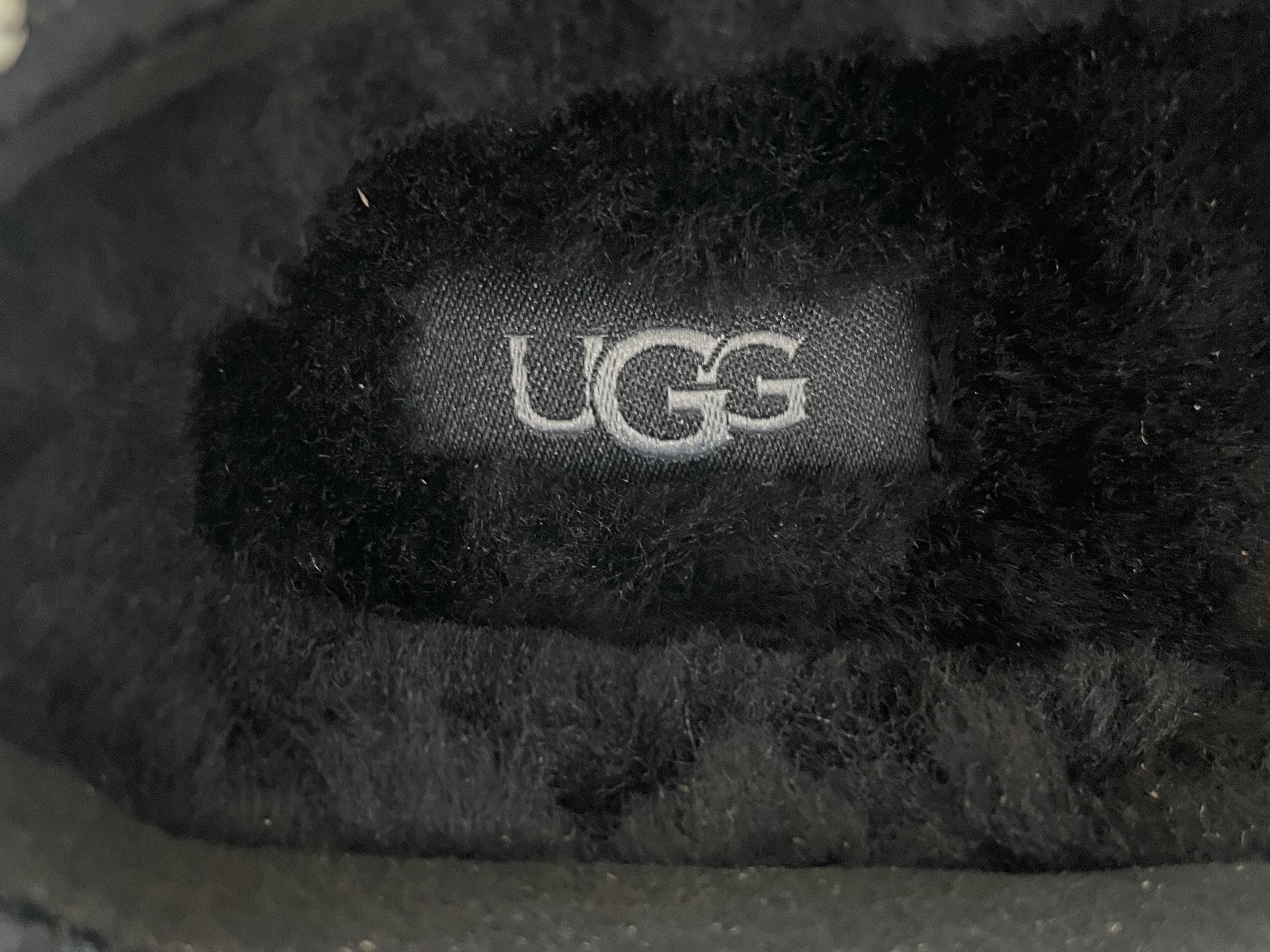 UGG Tasman Black 착용 스타일 - 4