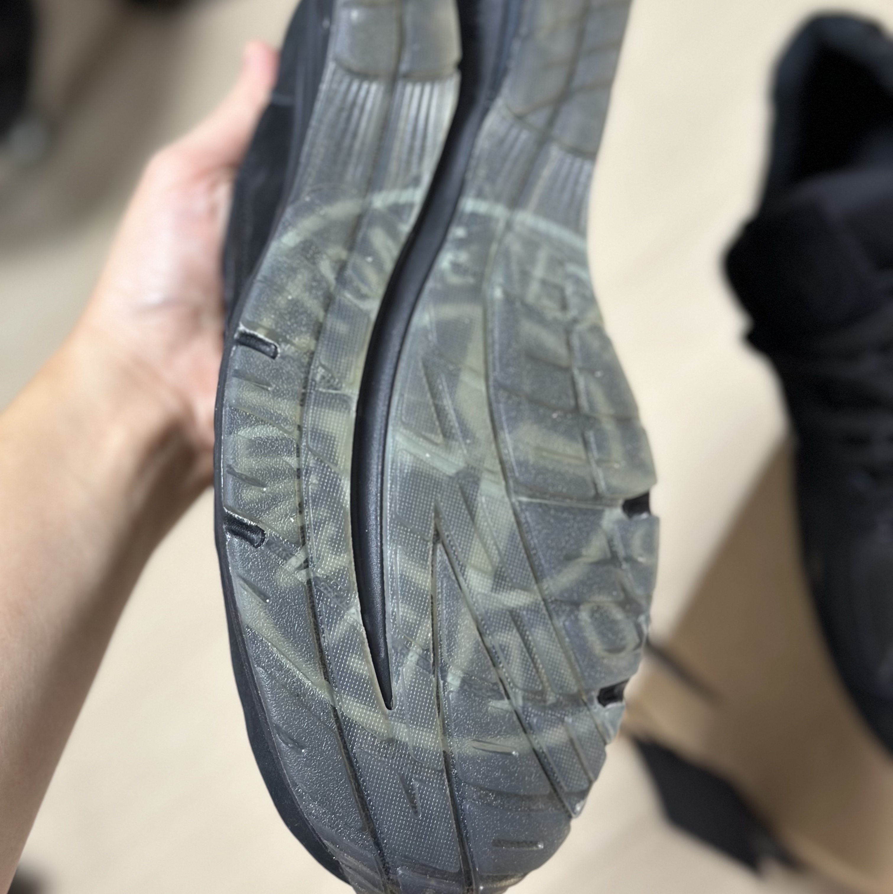 New Balance x Stone Island 991v2 Made in UK Black 착용 스타일 - 3