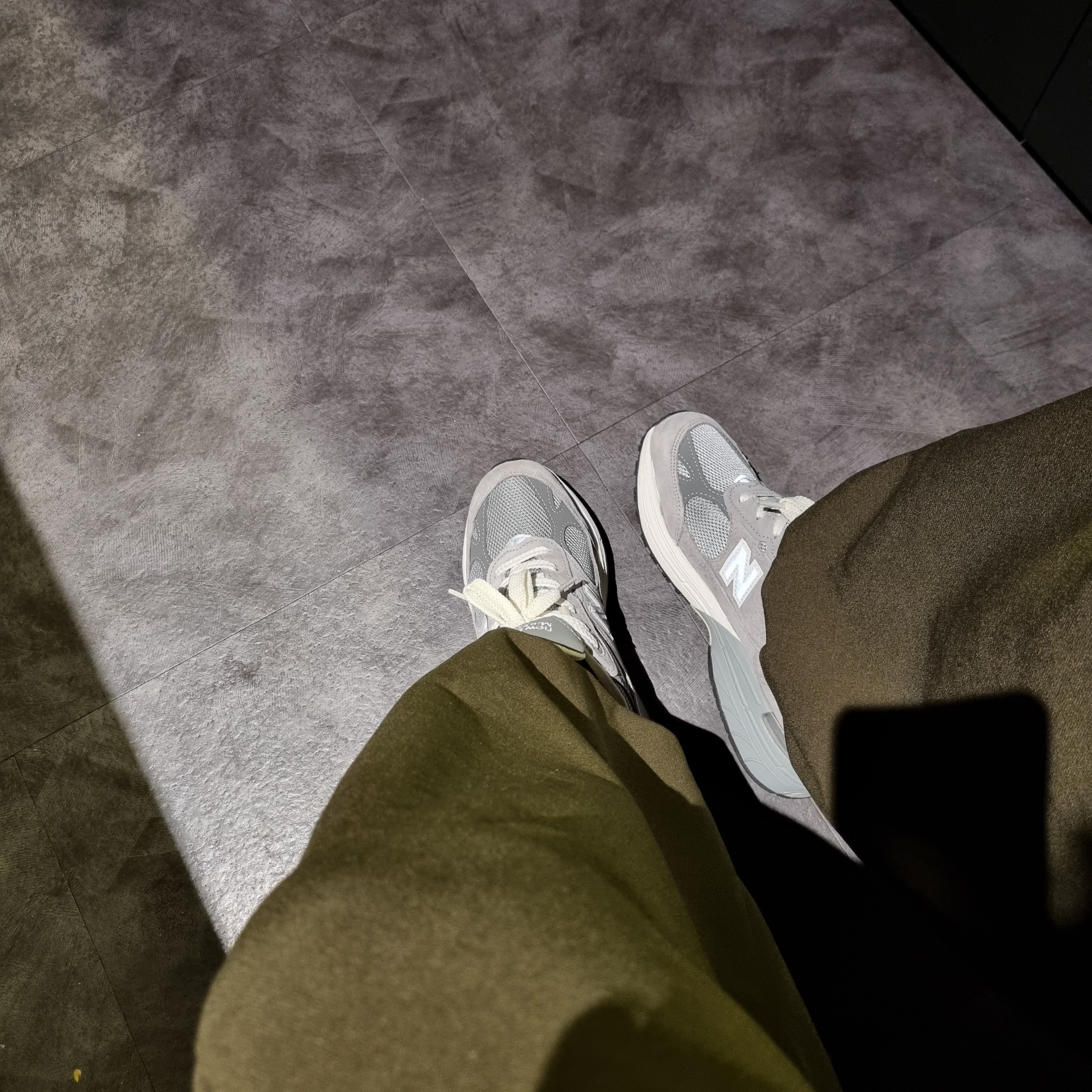 (W) New Balance 993 Made in USA Grey - B Standard 착용 스타일