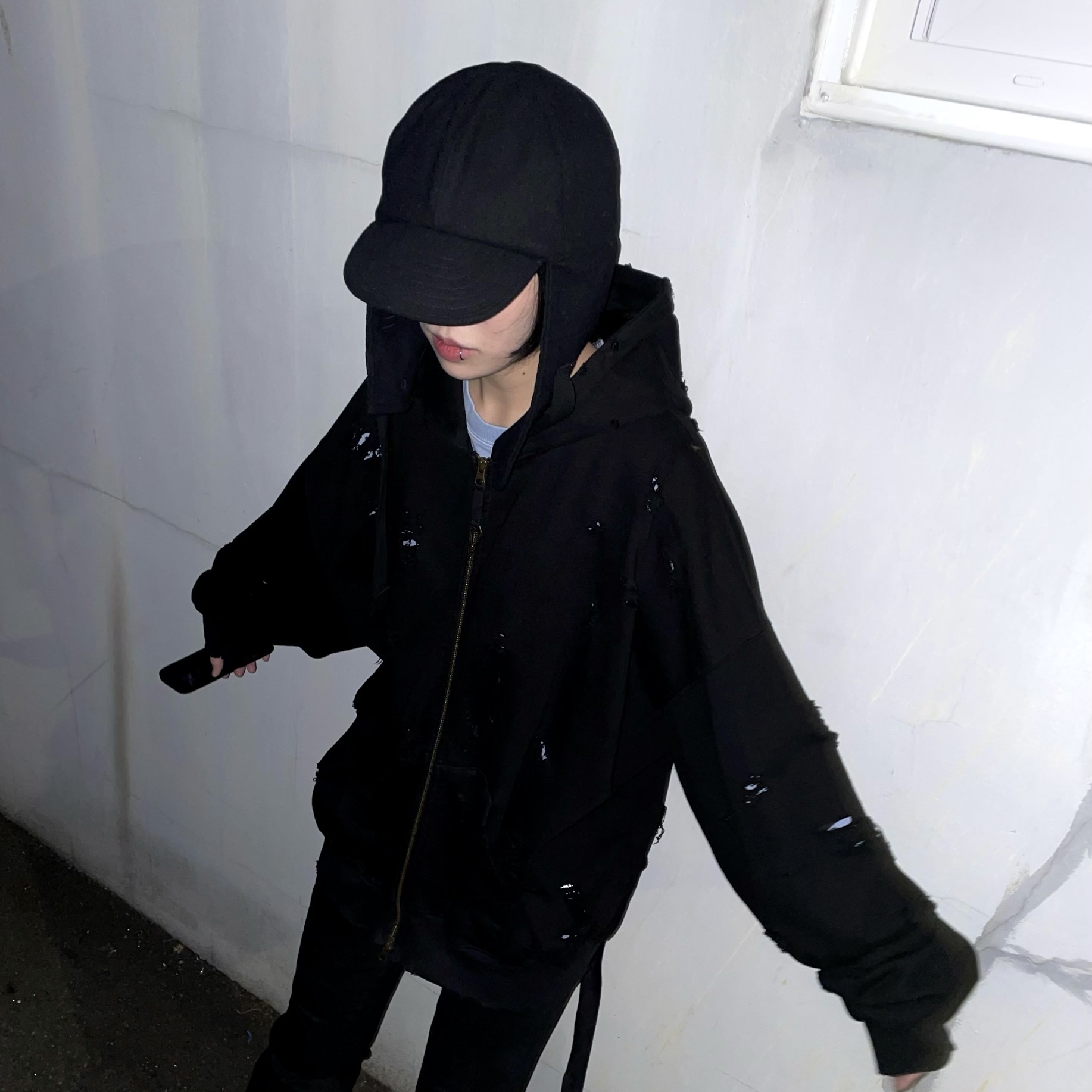 Undermycar Otter Oversized Damage-Washed Hood Zip-Up Sepia - 22FW 착용 스타일 - 2