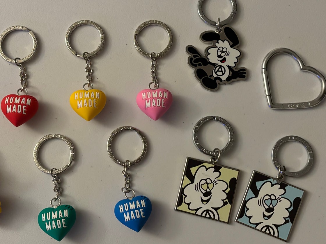 韓国限定 HUMAN MADE x VERDY KEYRING SET 韓国限定 HUMAN MADE x VERDY KEYRING SET - メルカリ