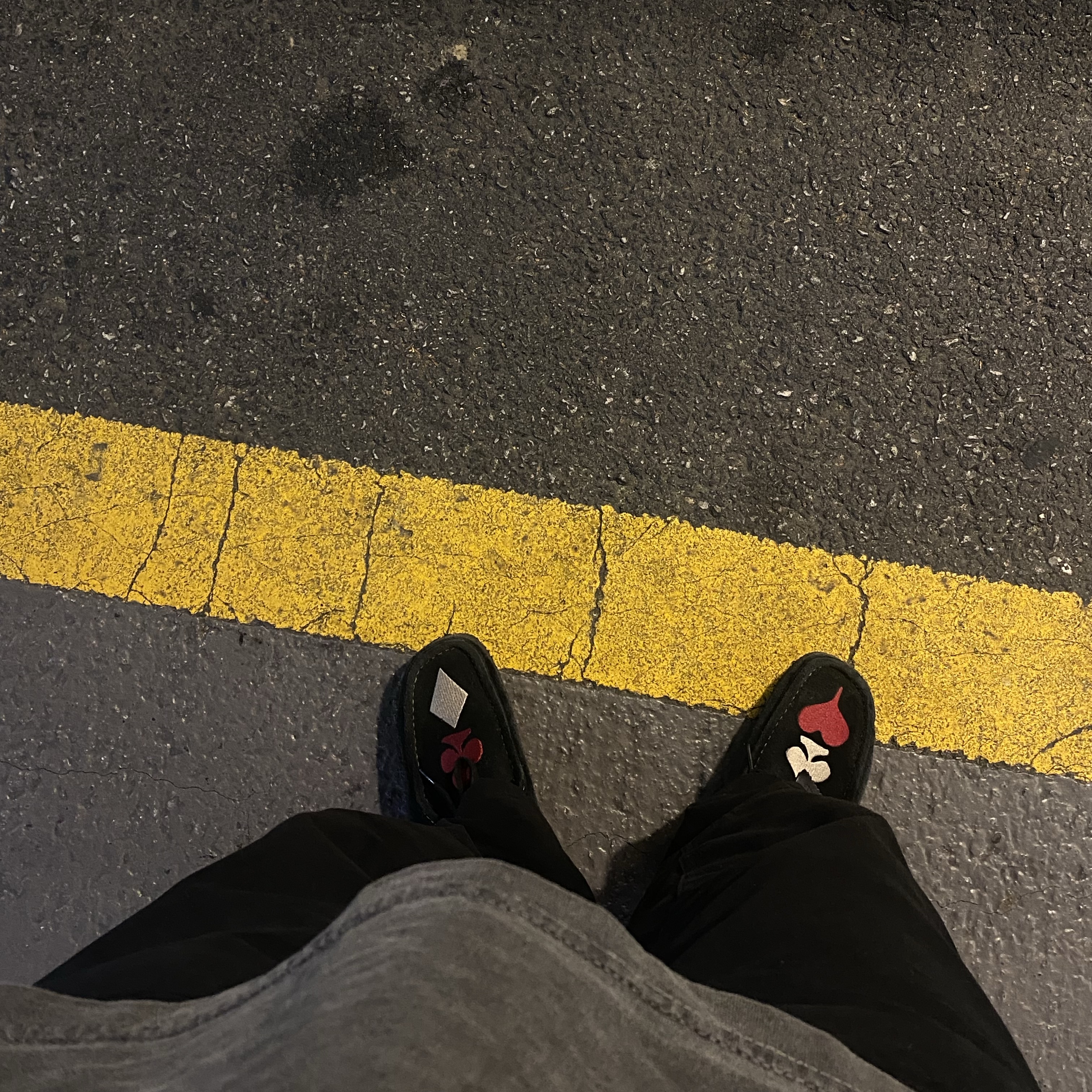 Clarks x Stussy Wallabee Black Suede, Stussy Denim Double Knee Pants Indigo 착용 스타일