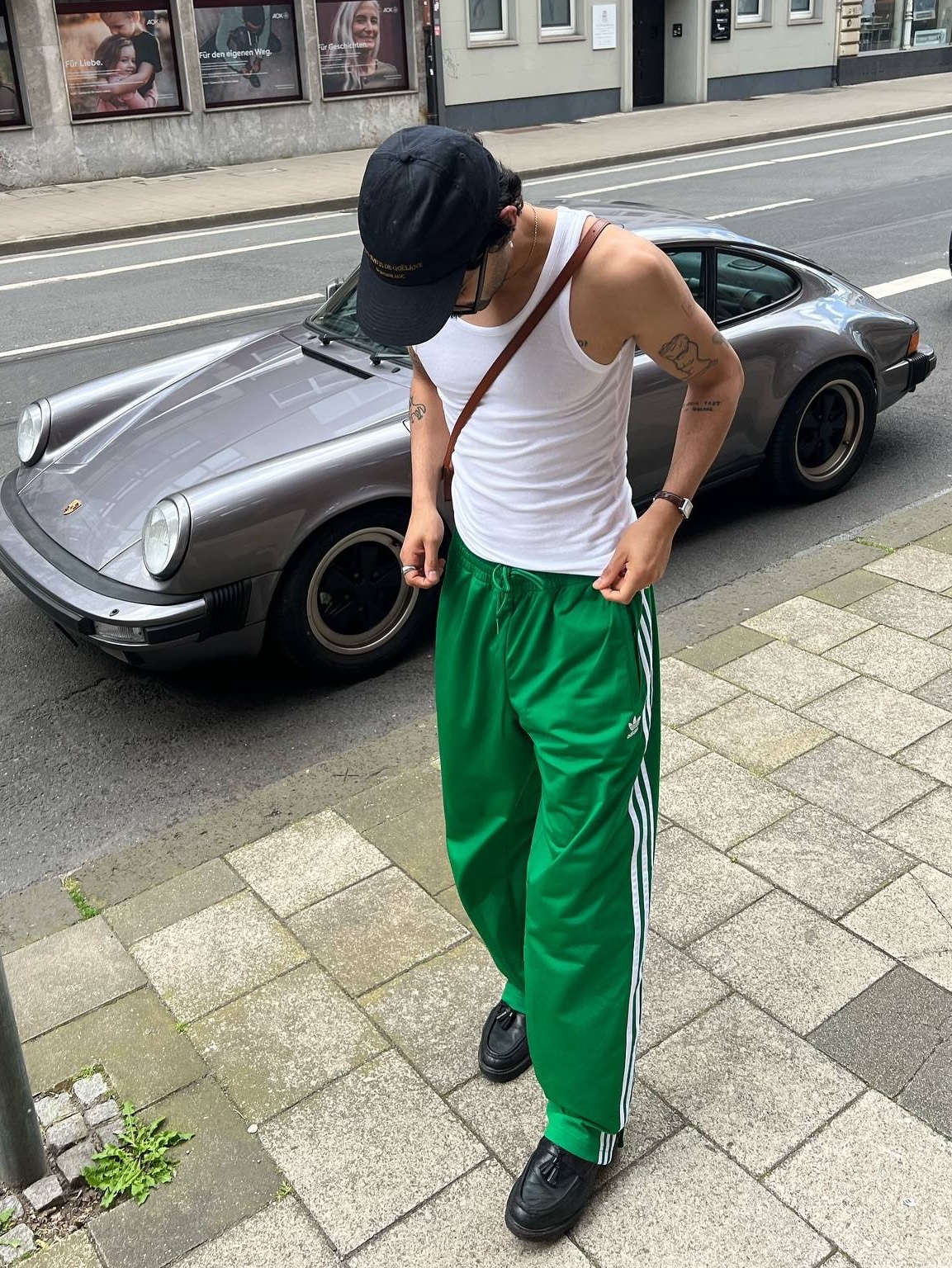 Adidas Adicolor Classics Firebird Track Pants Night Indigo - KR Sizing, Palace x Adidas Firebird Track Pants Black - 23SS 착용 스타일 - 5