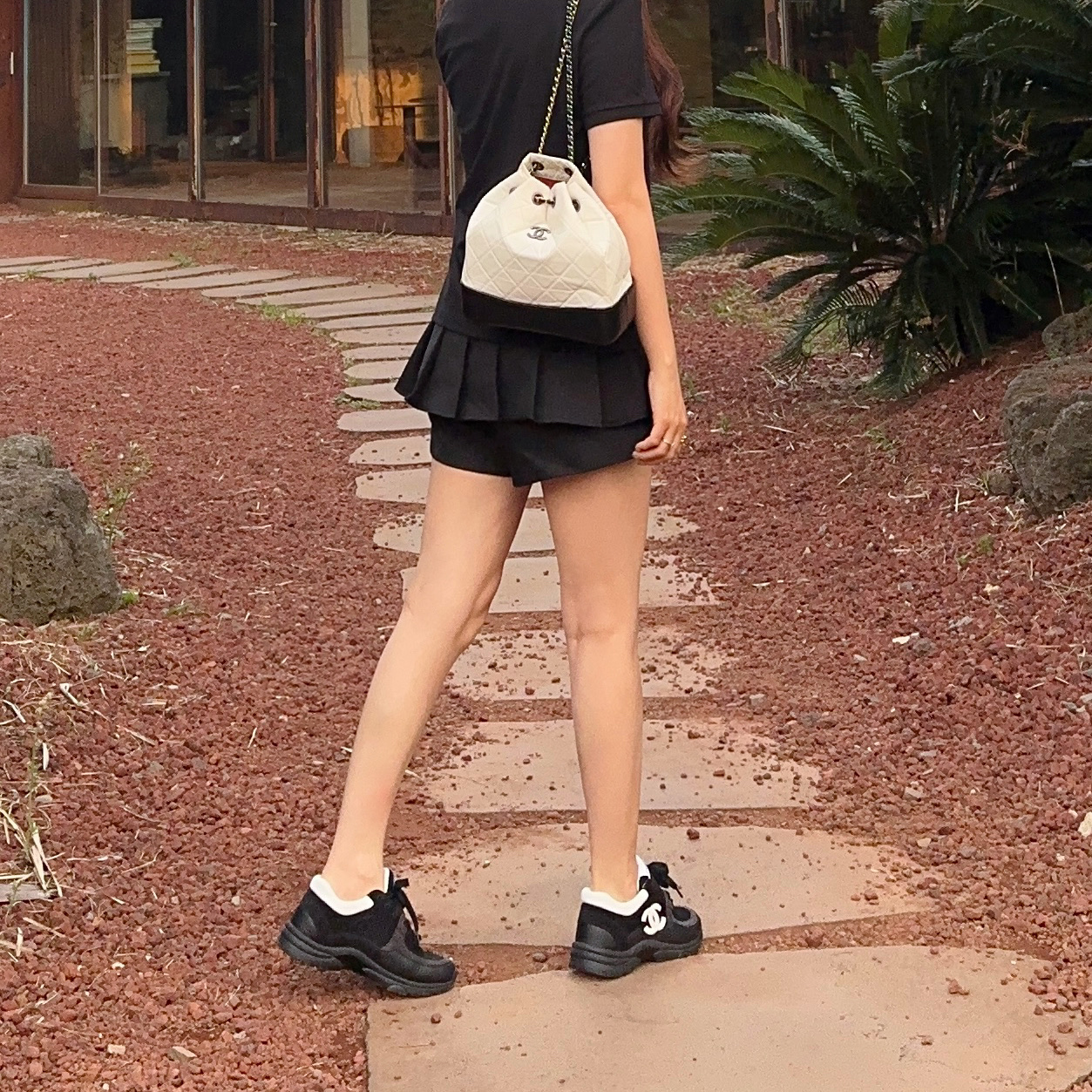 Chanel Small Gabrielle Backpack Aged Calfskin & Gold Silver White Black, (W) Chanel Sneakers Mesh Suede Calfskin & Black White 착용 스타일