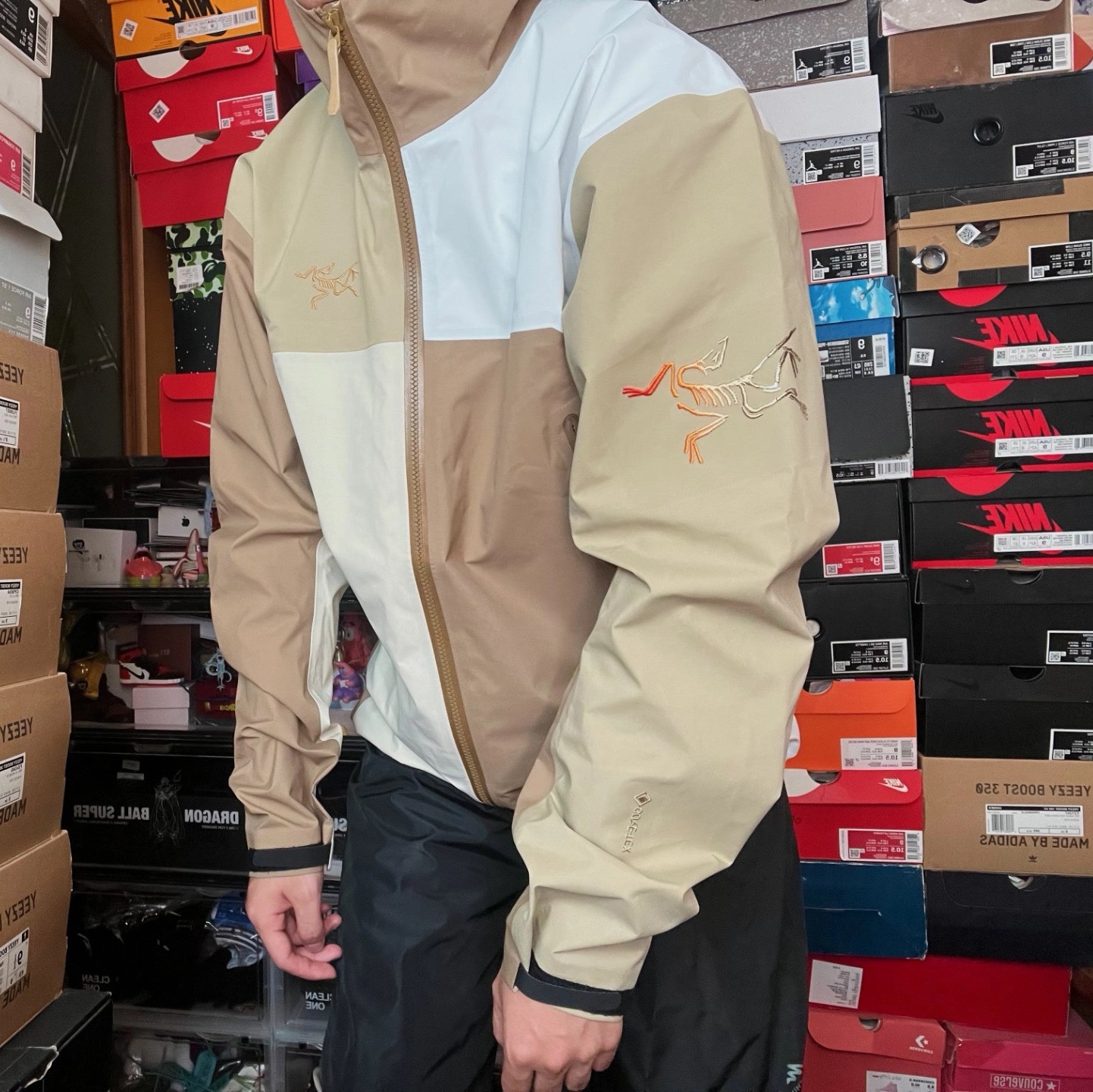 Arc'teryx x Beams Beta Jacket Nagomi 착용 스타일 - 1