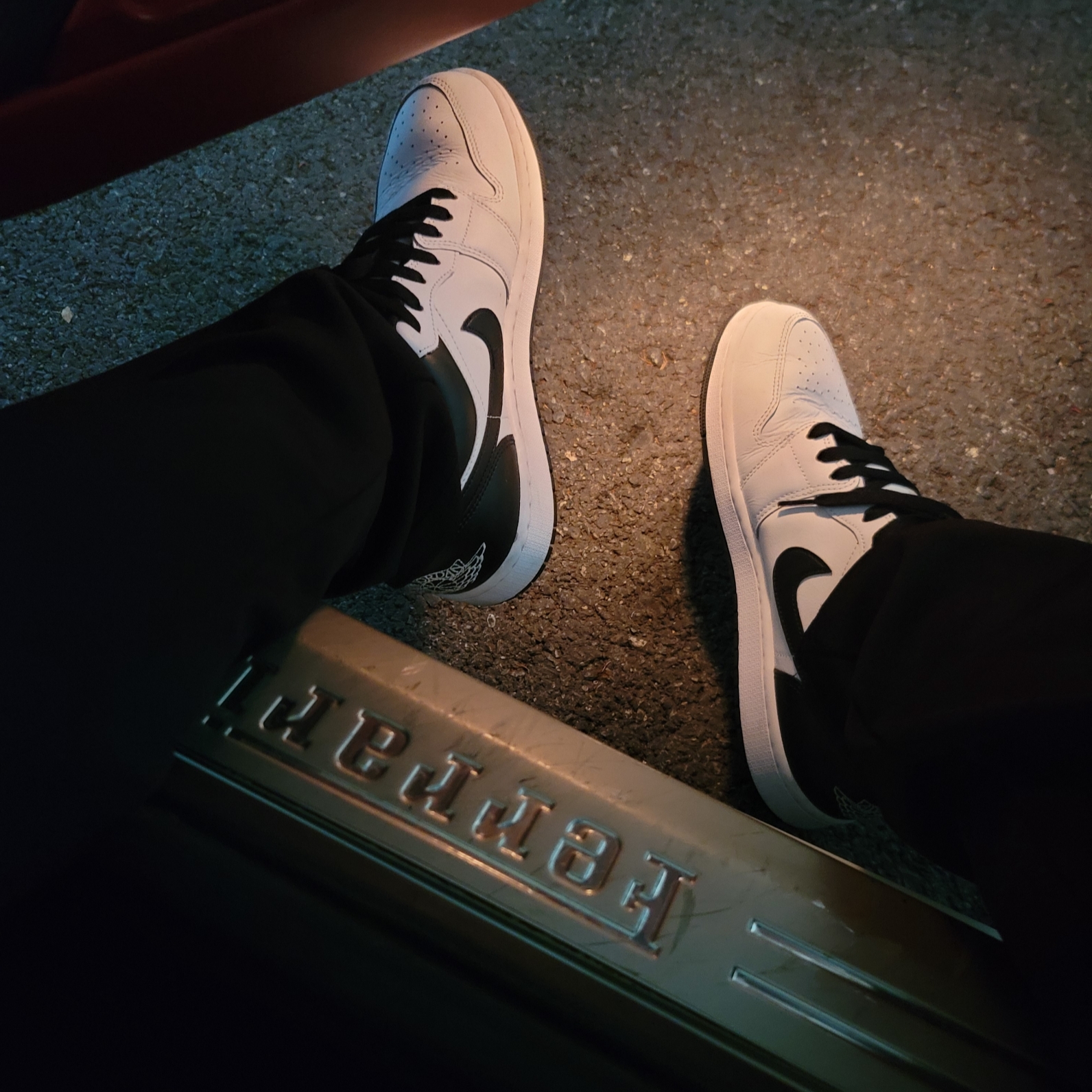 Jordan 1 Low White Black 착용 스타일