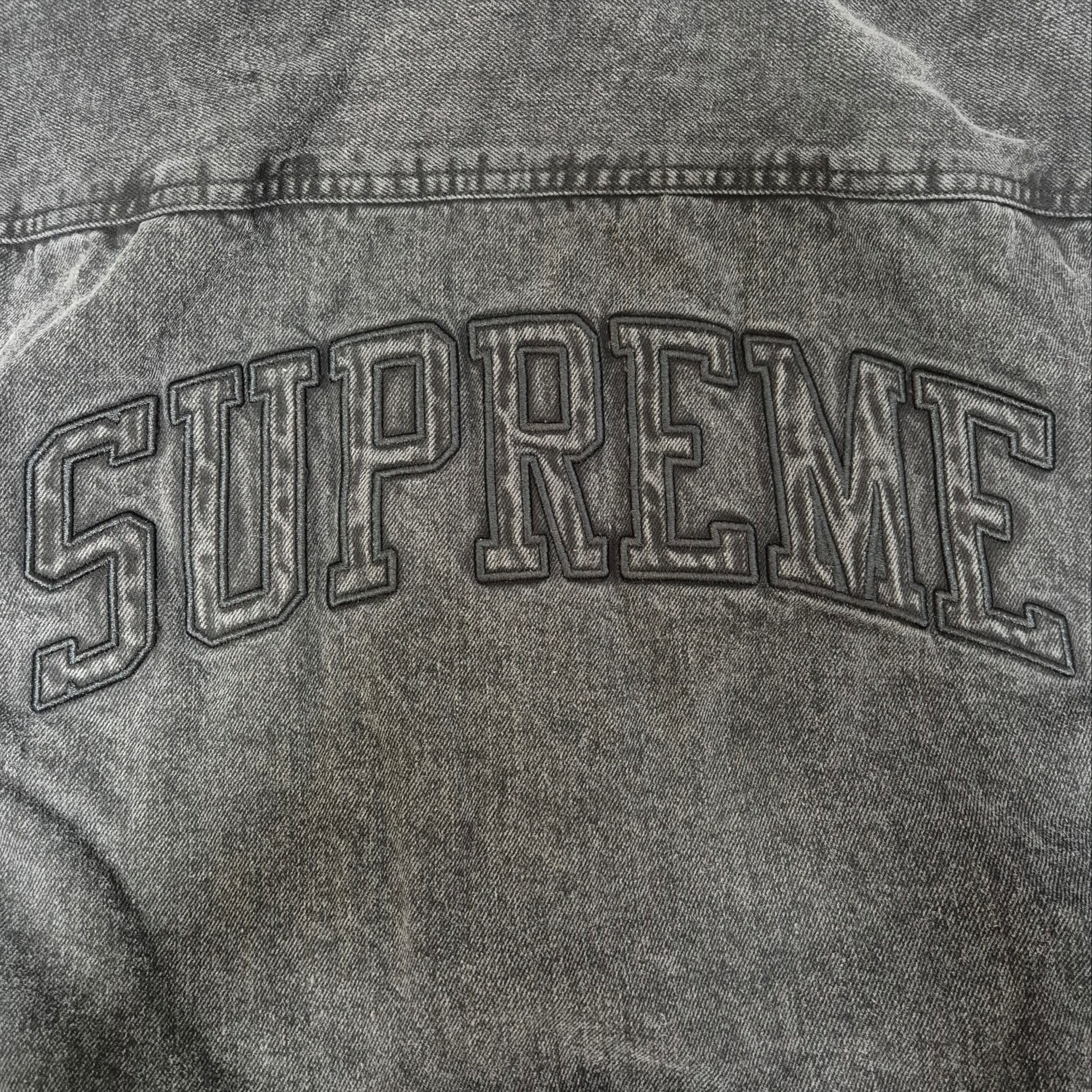 Supreme Faux Shearling Lined Work Shirt Black Denim - 24FW 착용 스타일 - 1