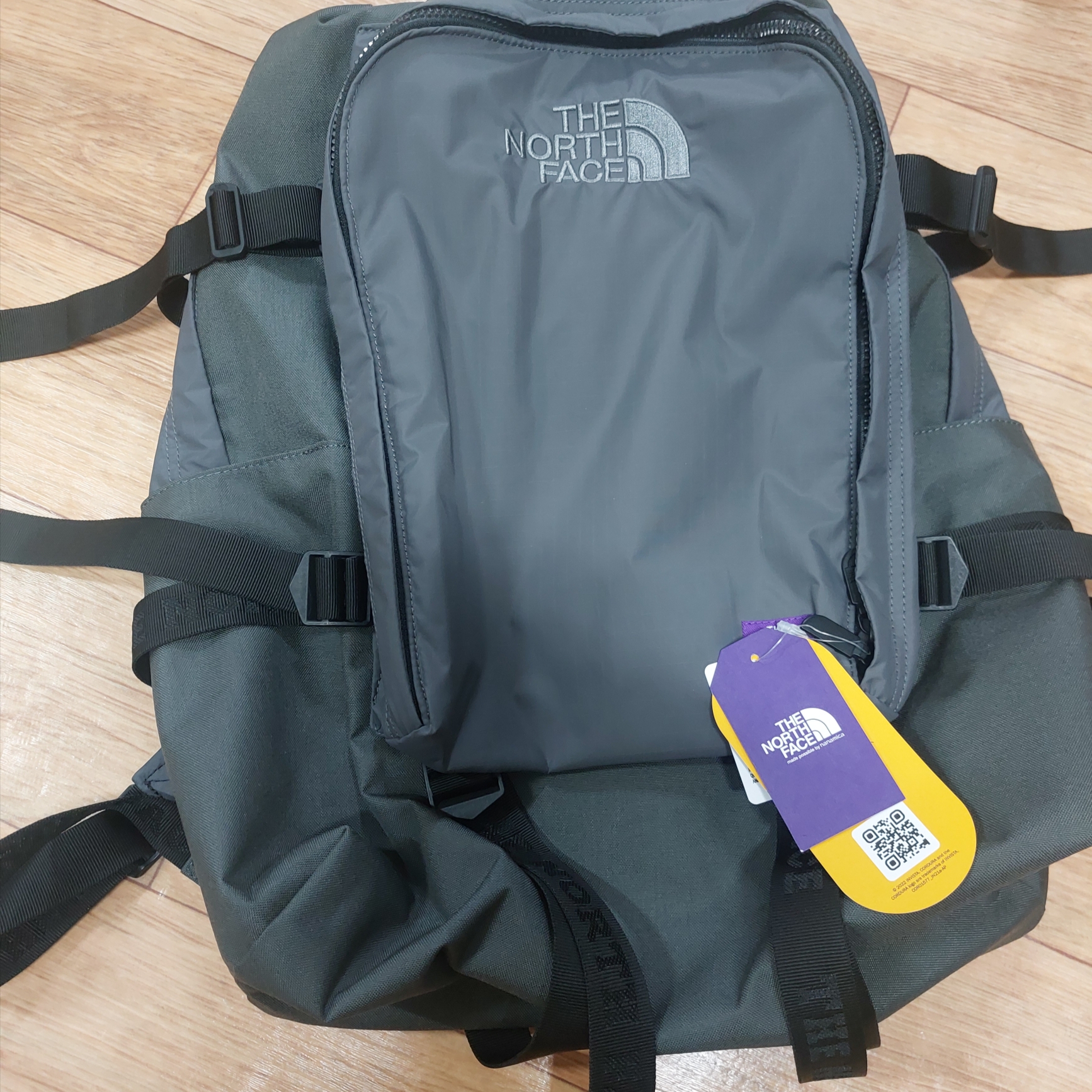 The North Face Purple Label Cordura Nylon Day Pack Asphalt Gray 착용 스타일