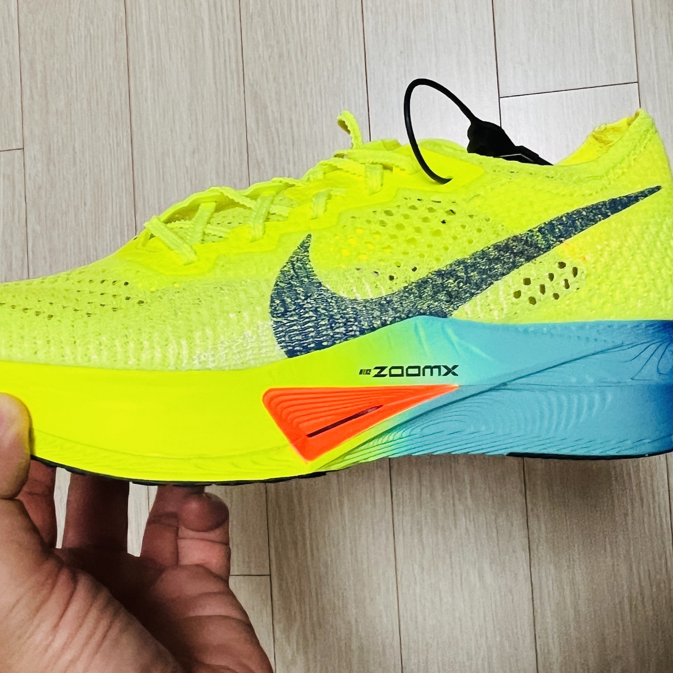 Nike ZoomX Vaporfly Next% 3 Volt Scream Green 착용 스타일