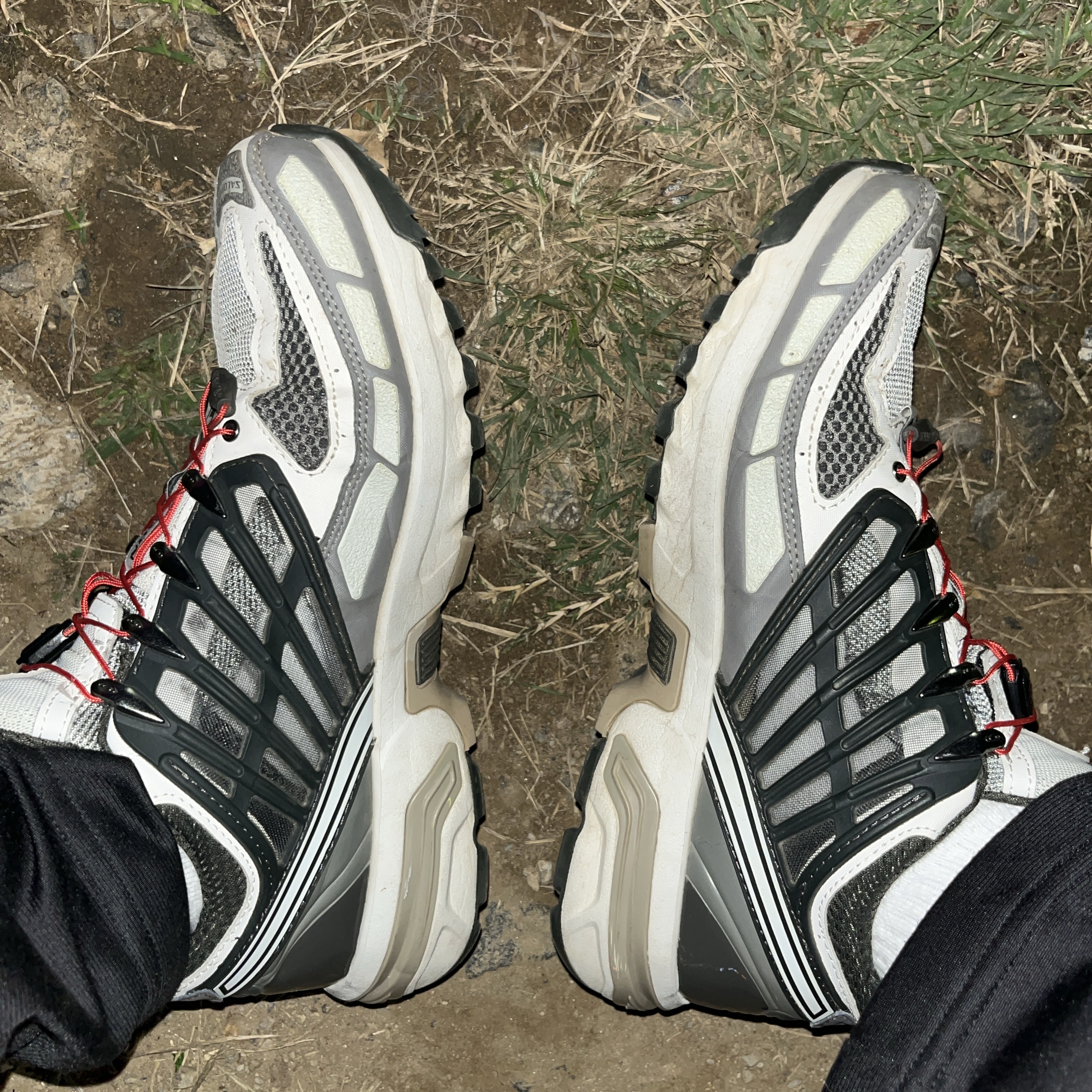 Salomon ACS Pro Beluga Vintage Khaki 착용 스타일 - 2