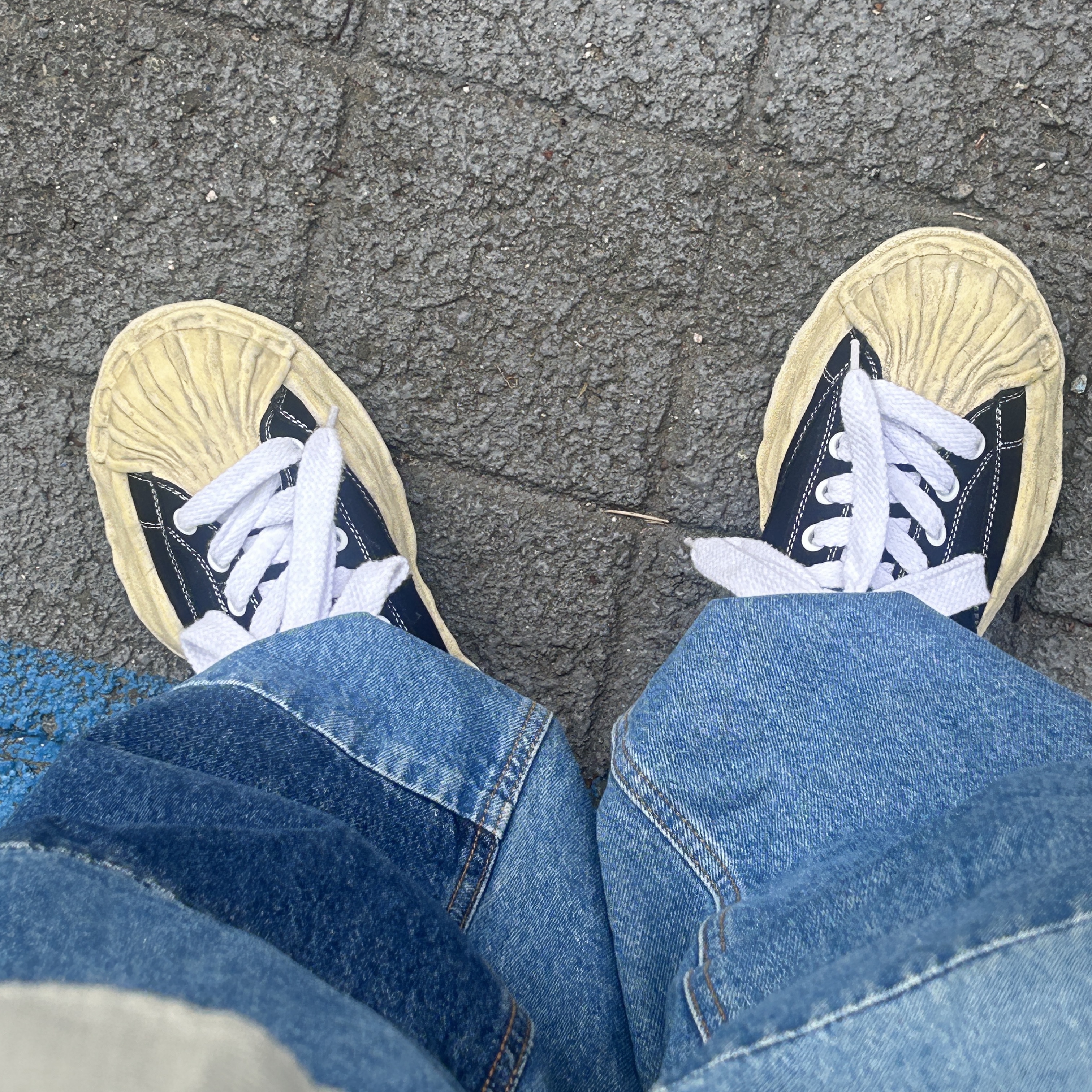 Zara x Ader Error Barrel Leg Jeans Blue 착용 스타일 - 2