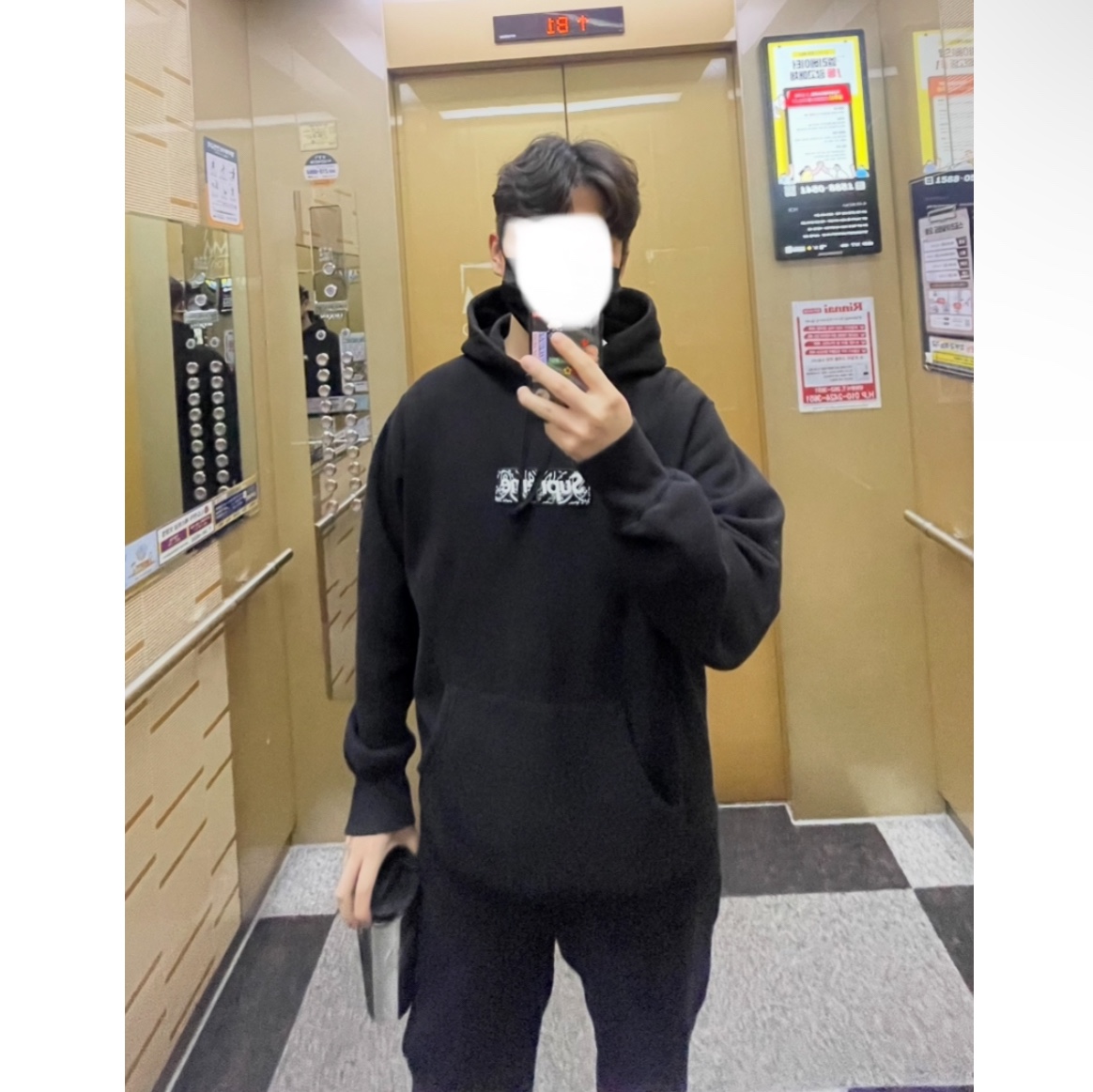 Supreme Bandana Box Logo Hooded Sweatshirt Black - 19FW, Jordan 1 x Travis Scott Retro Low OG SP Reverse Olive 착용 스타일