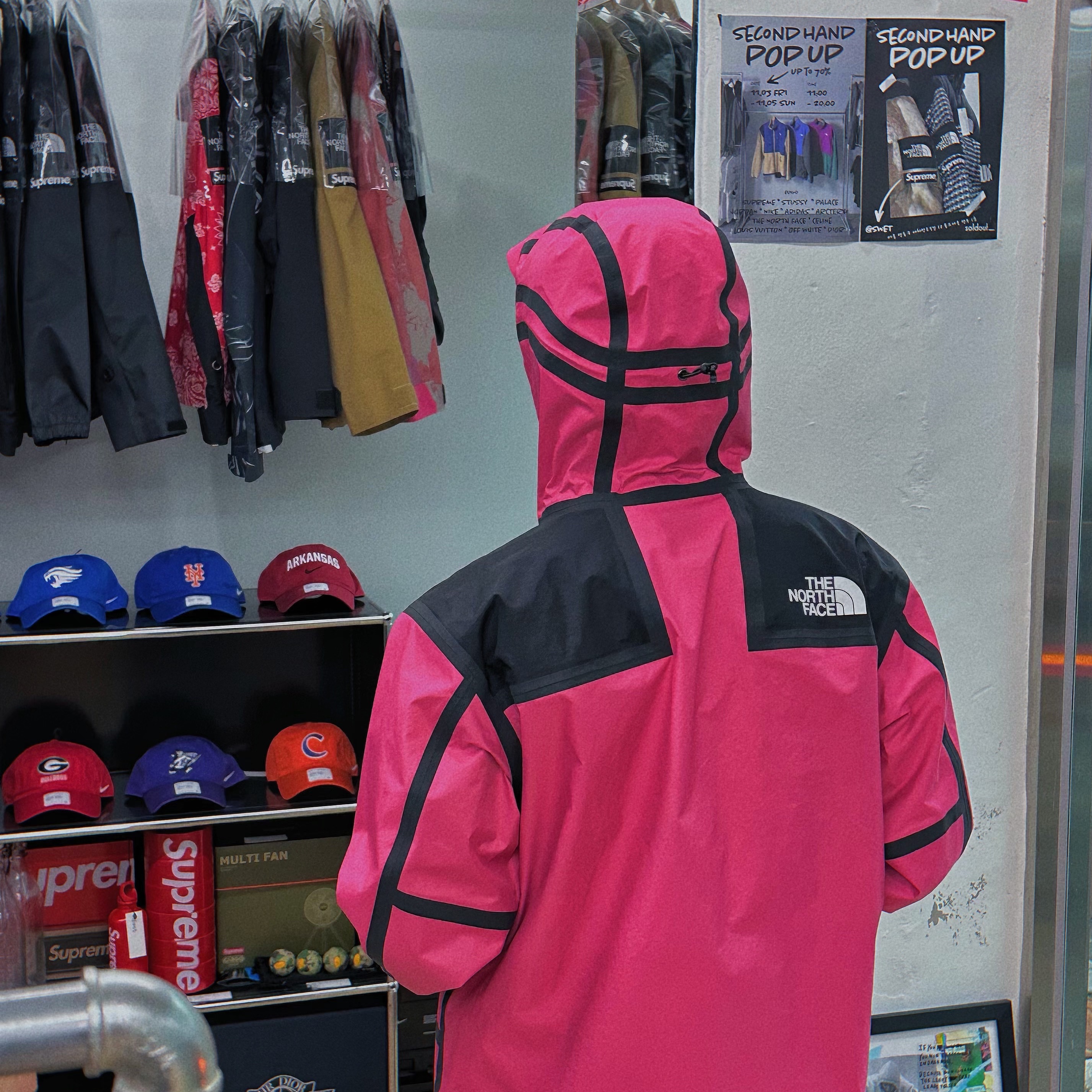 Supreme x The North Face Summit Series Outer Tape Seam Jacket Pink - 21SS 착용 스타일