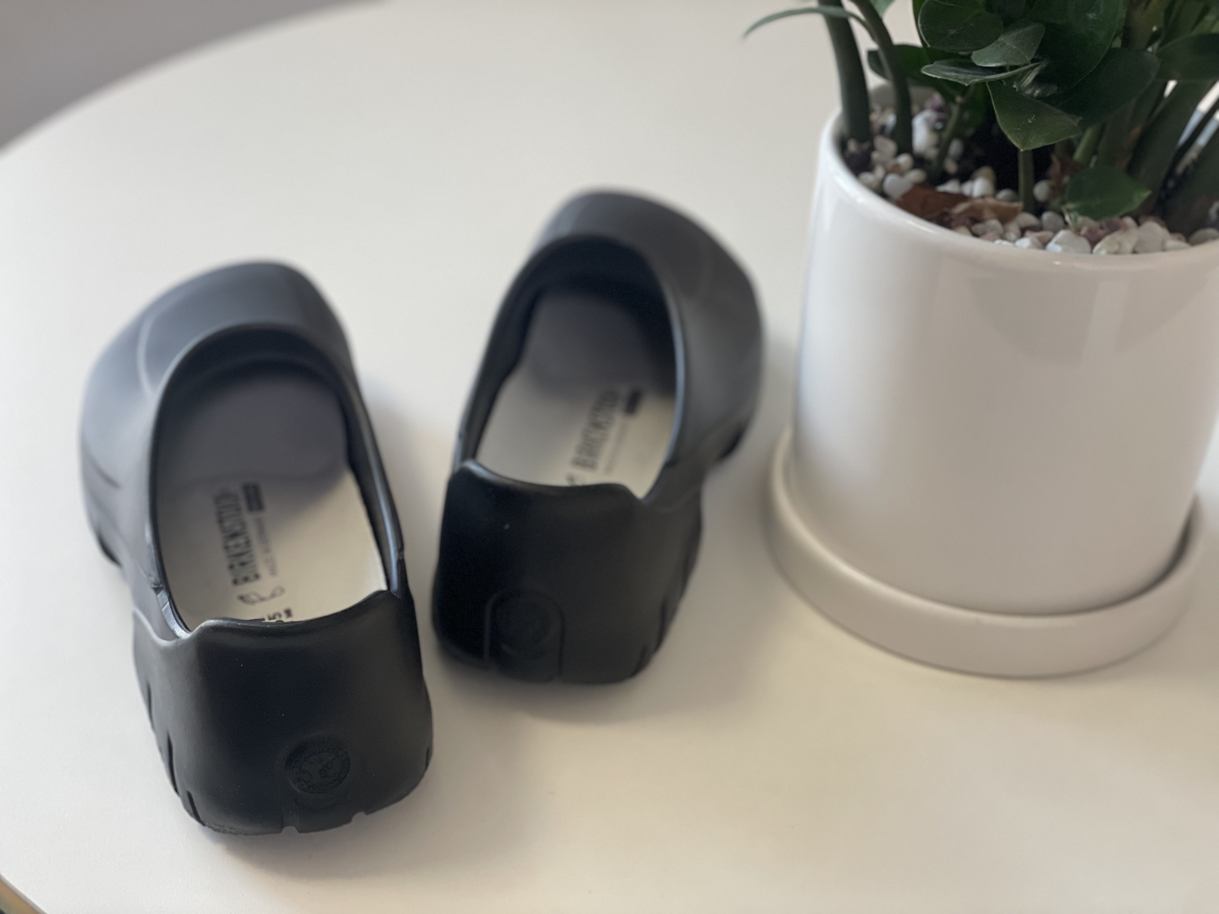 Birkenstock A630 Clog Black, Birkenstock A630 Clog White 착용 스타일 - 3