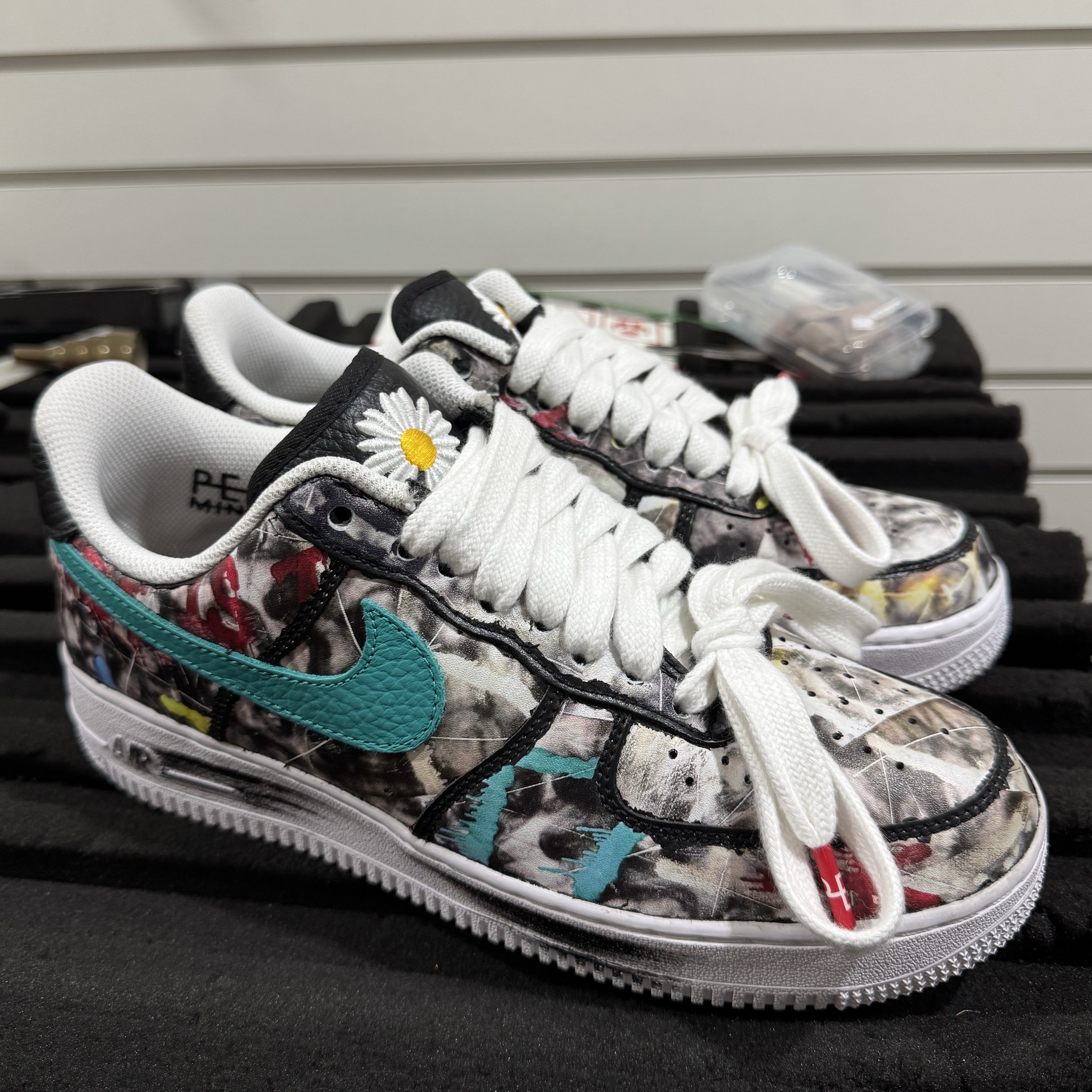 Nike x Peaceminusone Air Force 1 Low Para-Noise 3.0 Black and Multicolor, Nike x Peaceminusone Air Force 1 Low Para-Noise 착용 스타일 - 2